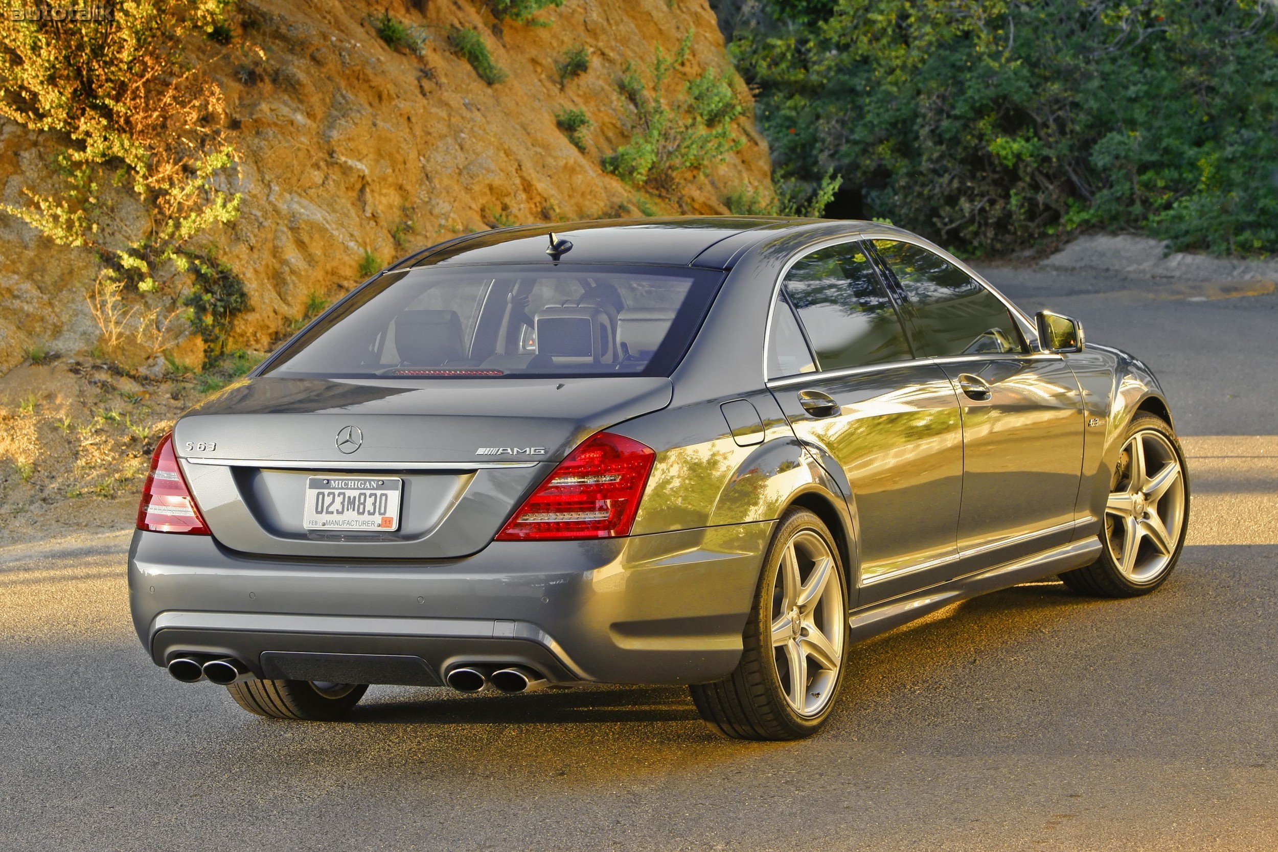 2010 Mercedes-Benz S63 AMG