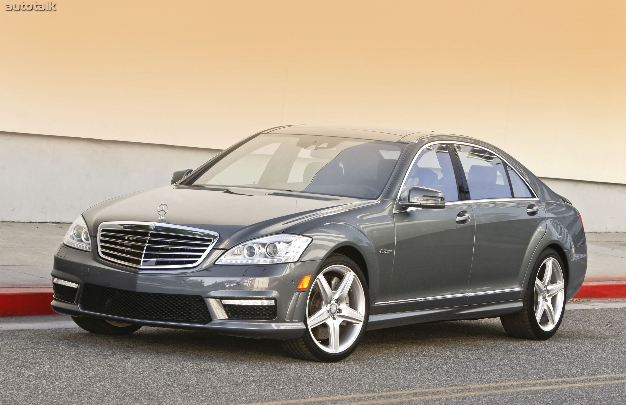 2010 Mercedes-Benz S63 AMG