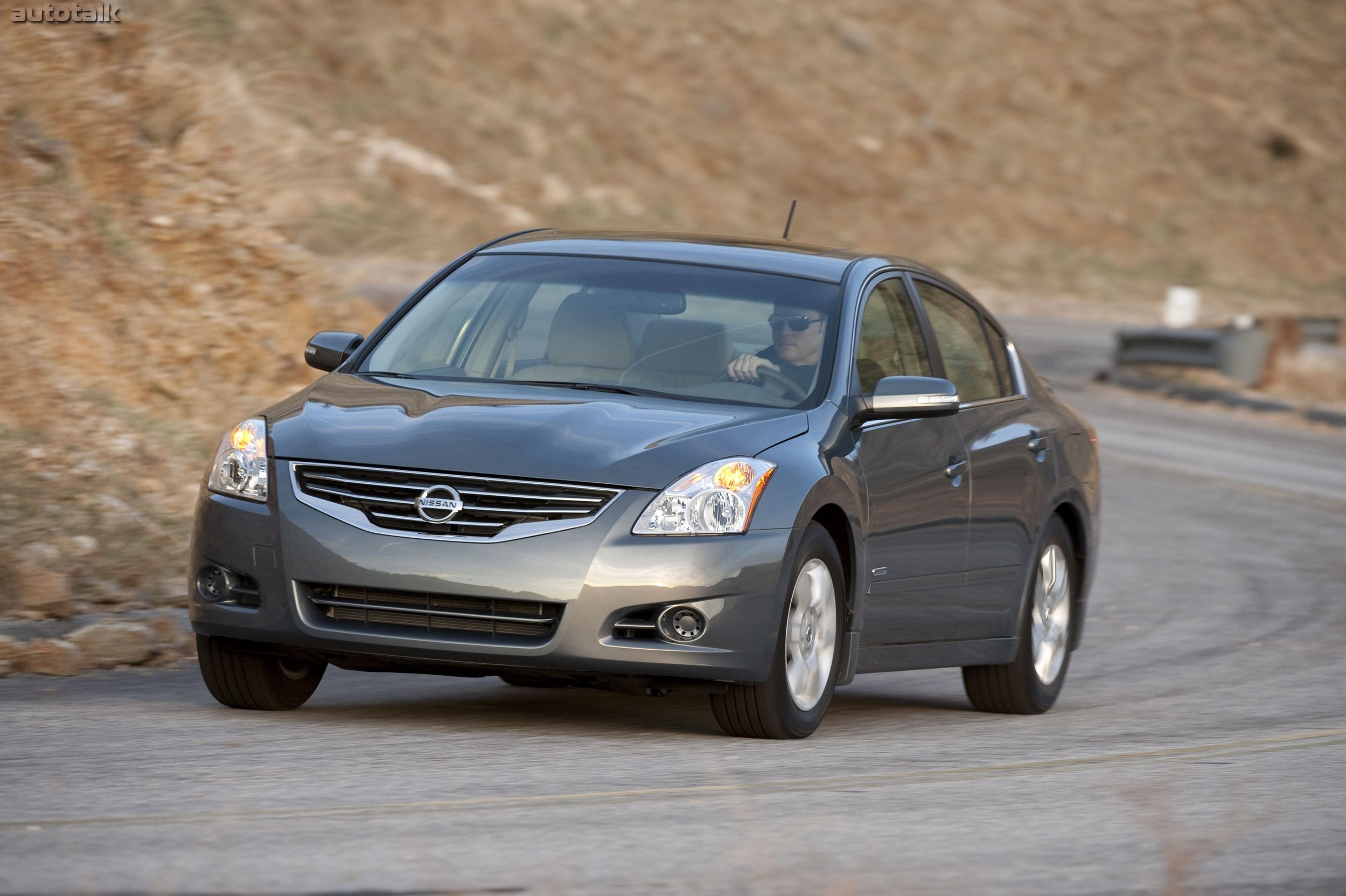 2010 Nissan Altima Hybrid