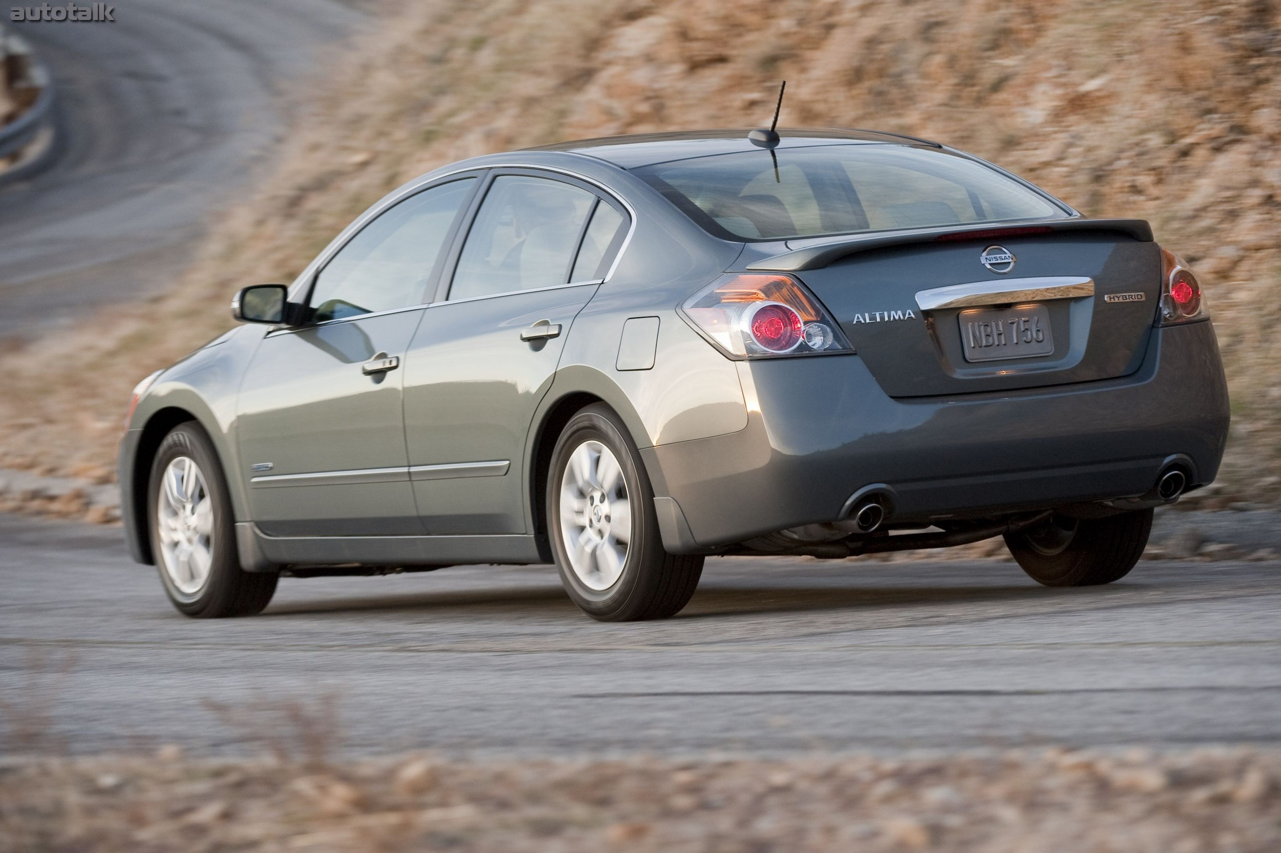 2010 Nissan Altima Hybrid
