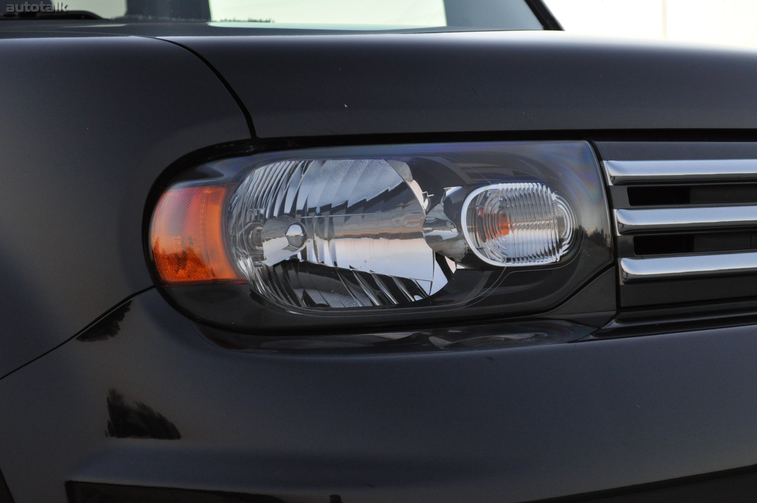 2010 Nissan Cube Krom Review