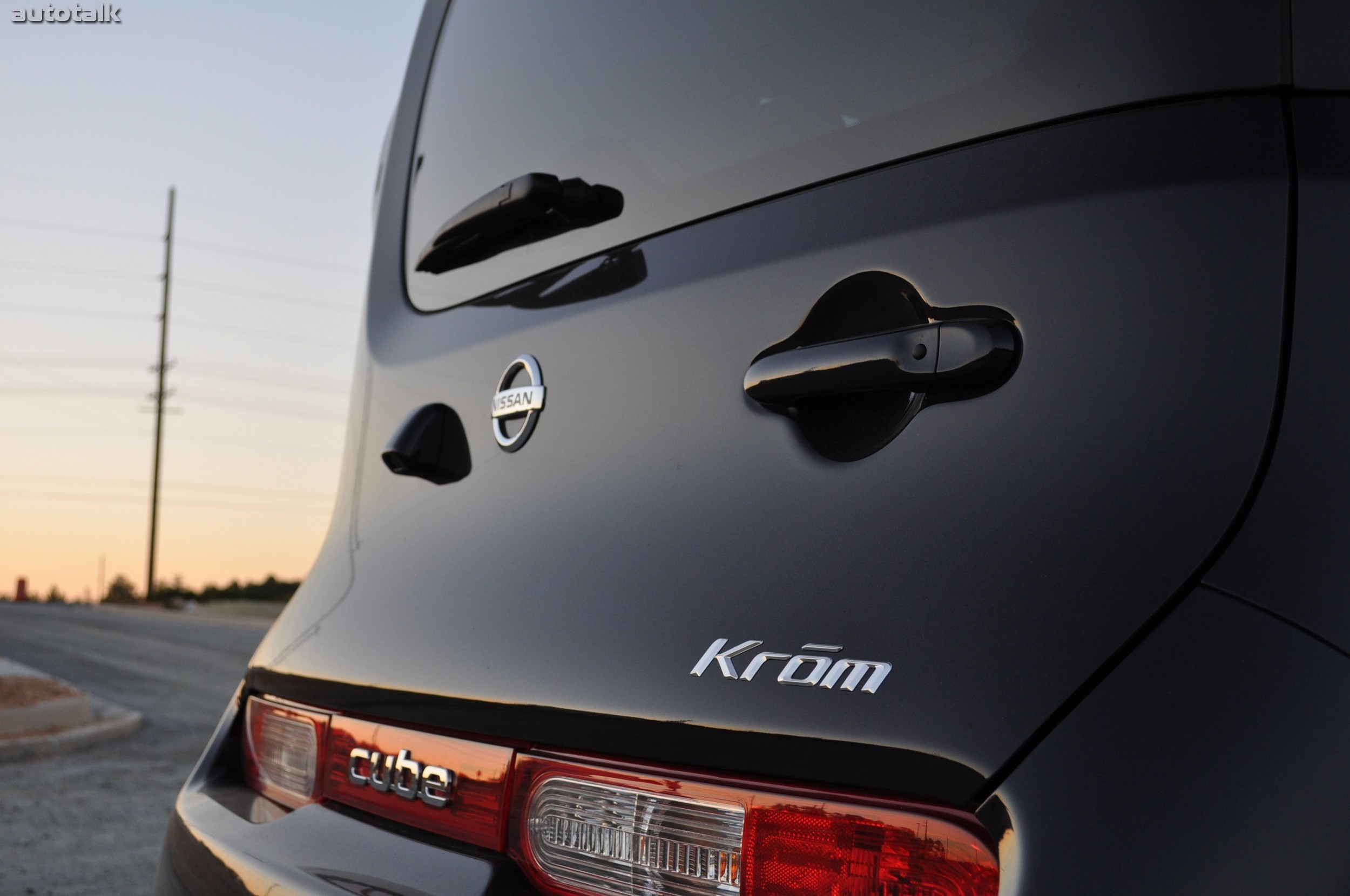 2010 Nissan Cube Krom Review