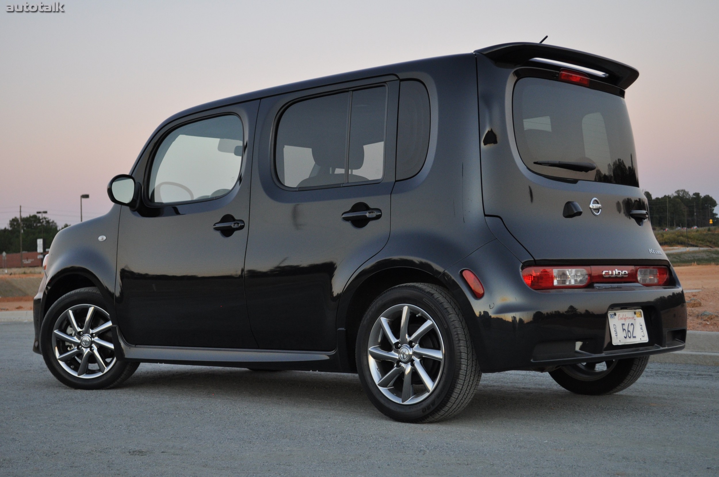 2010 Nissan Cube Krom Review