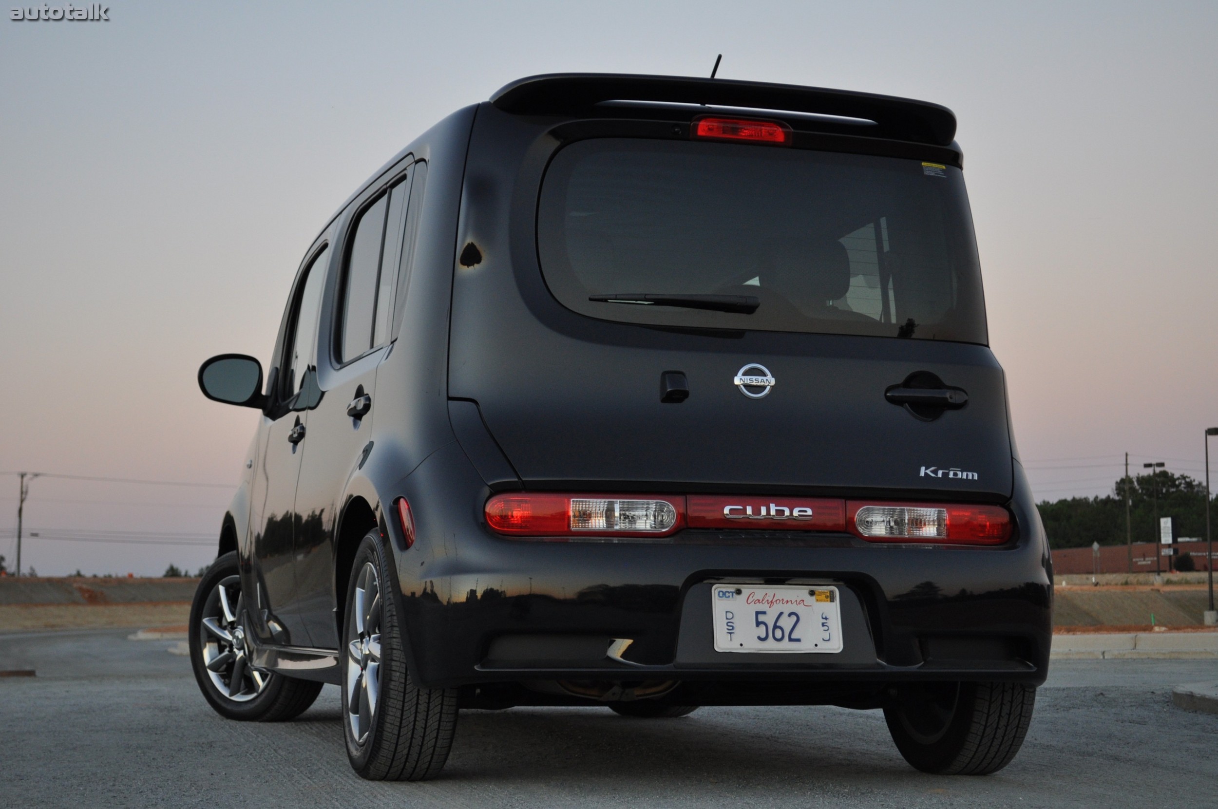 2010 Nissan Cube Krom Review