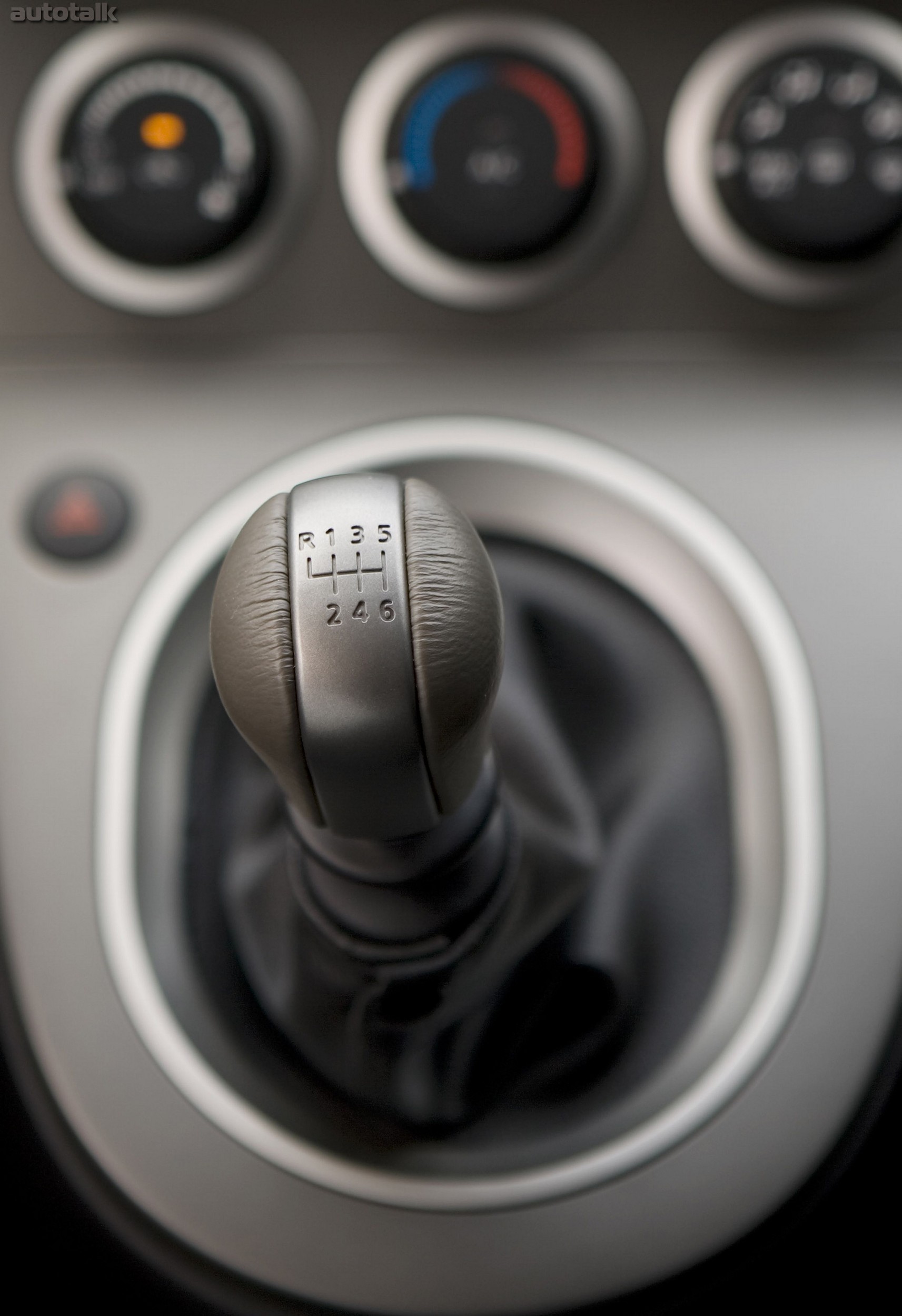 2010 Nissan Sentra SE-R