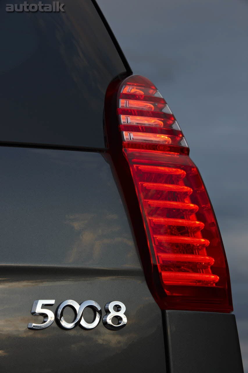 2010 Peugeot 5008