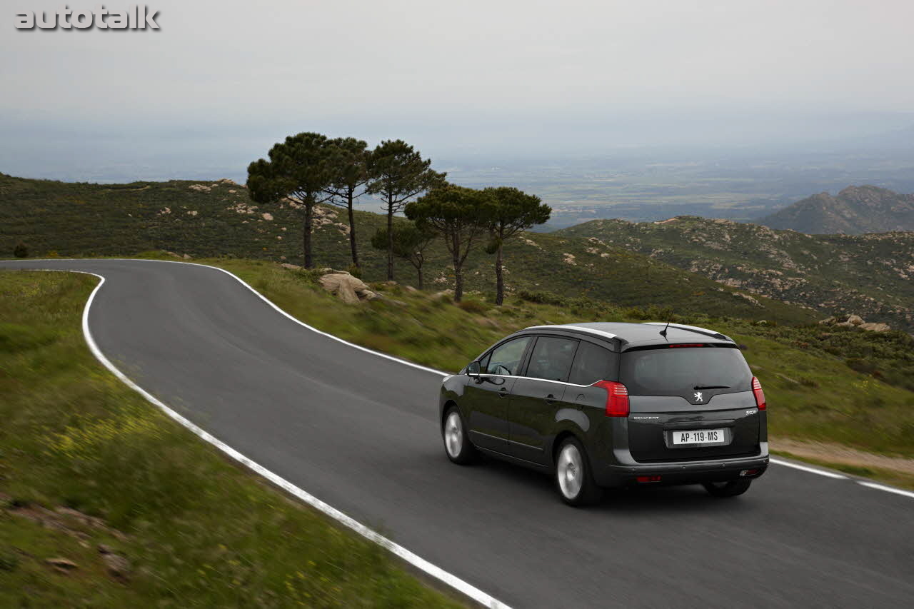2010 Peugeot 5008