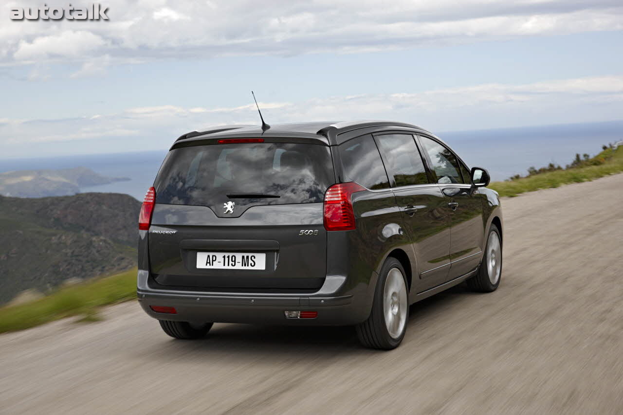 2010 Peugeot 5008