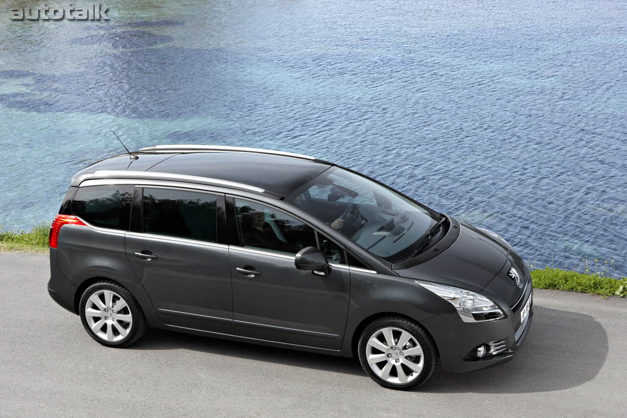 2010 Peugeot 5008