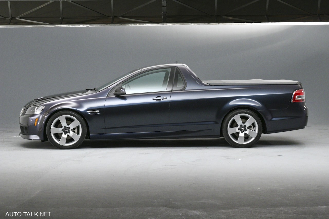 2010 Pontiac G8 Sport Truck