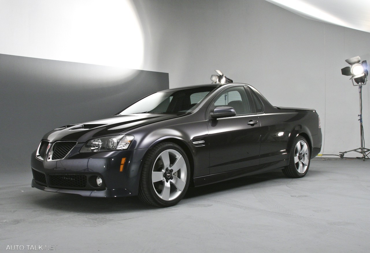 2010 Pontiac G8 Sport Truck