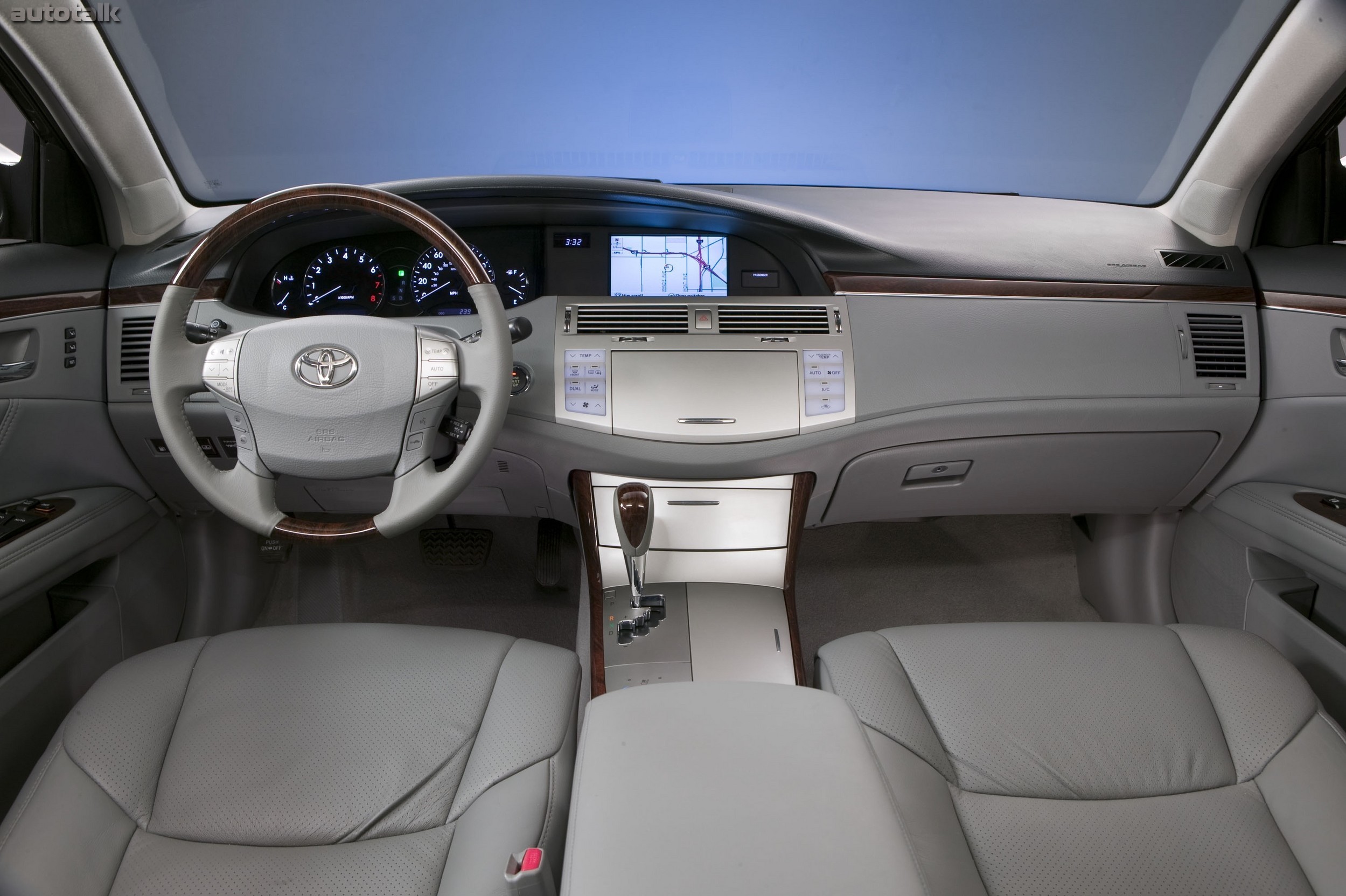 2010 Toyota Avalon