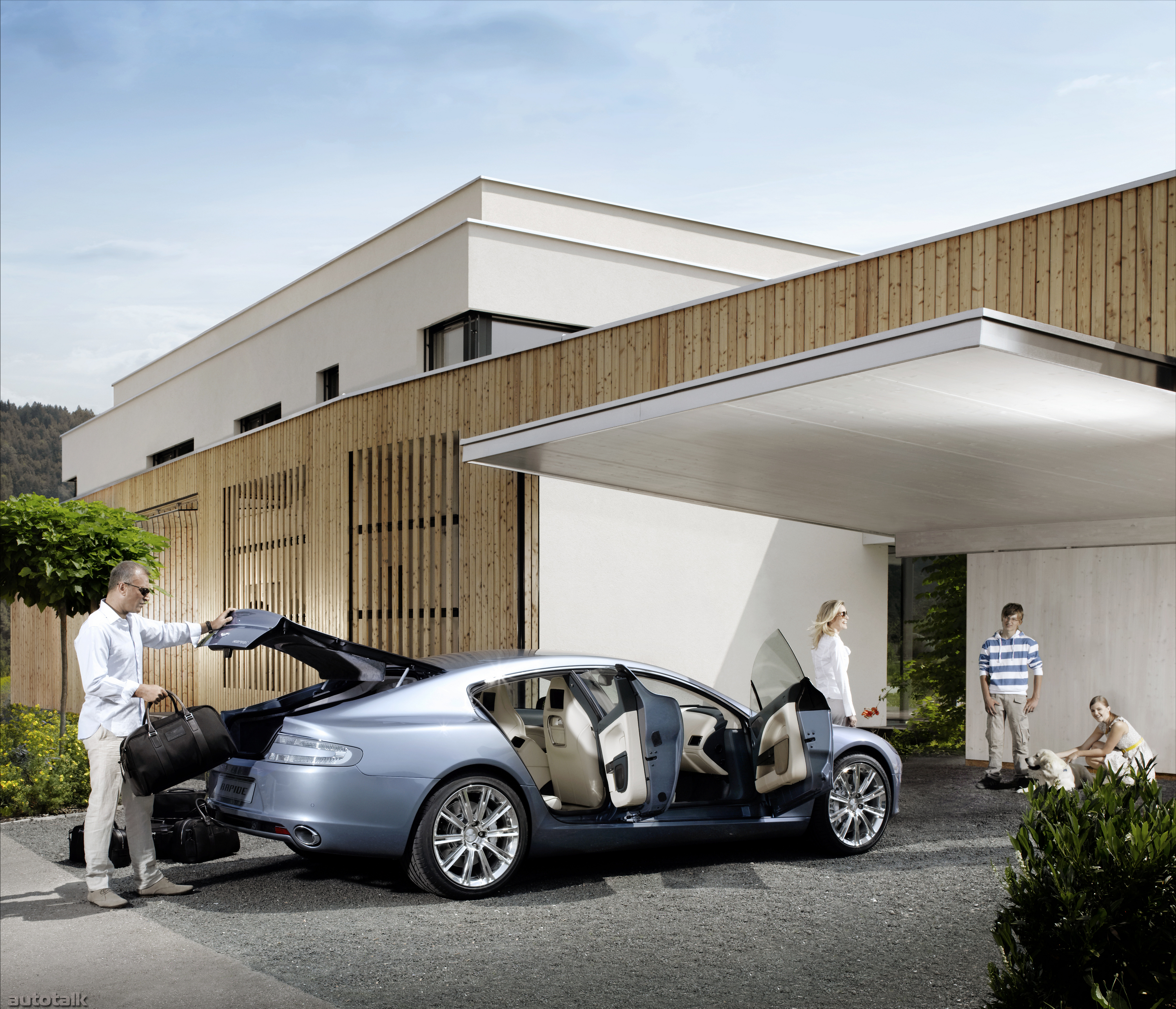 2011 Aston Martin Rapide