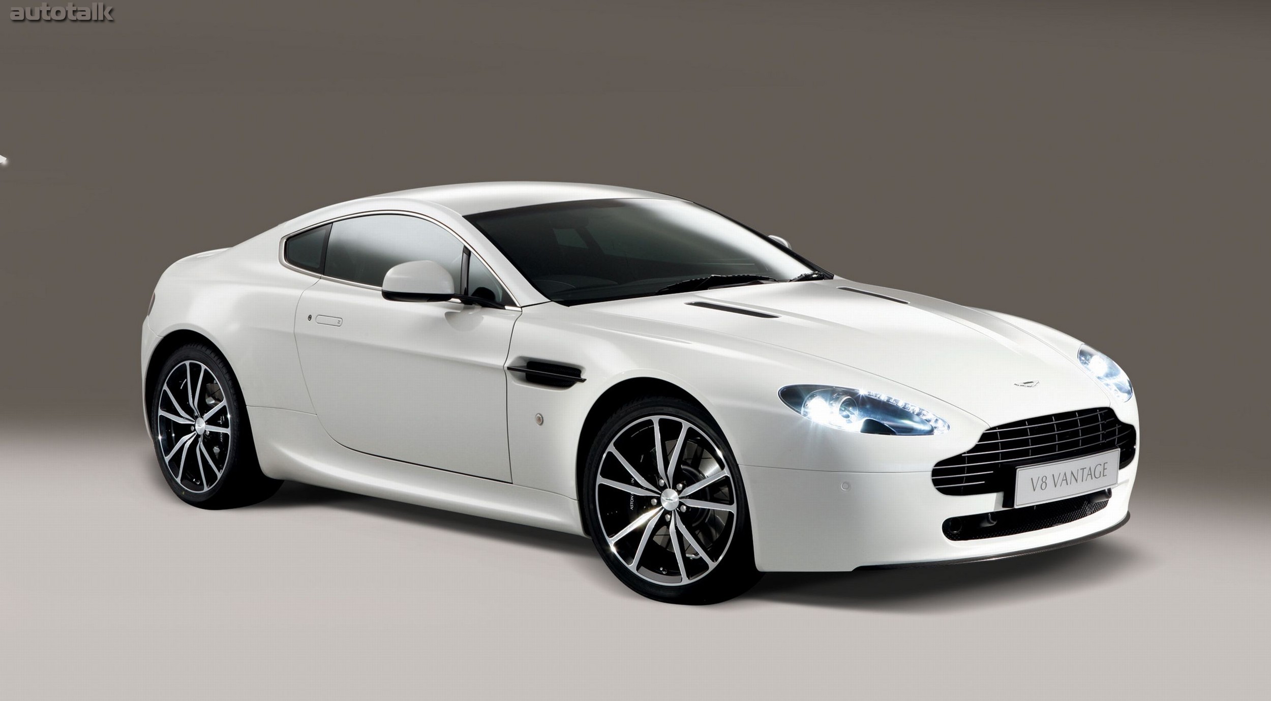 2011 Aston Martin V8 Vantage N420