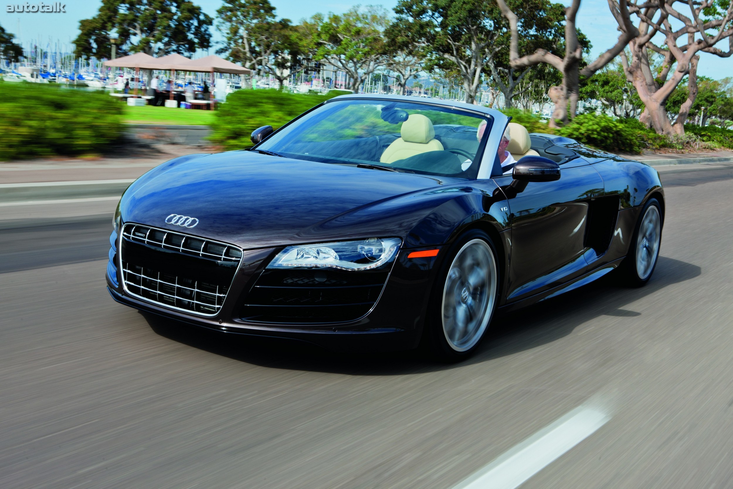 2011 Audi R8 Spyder V10
