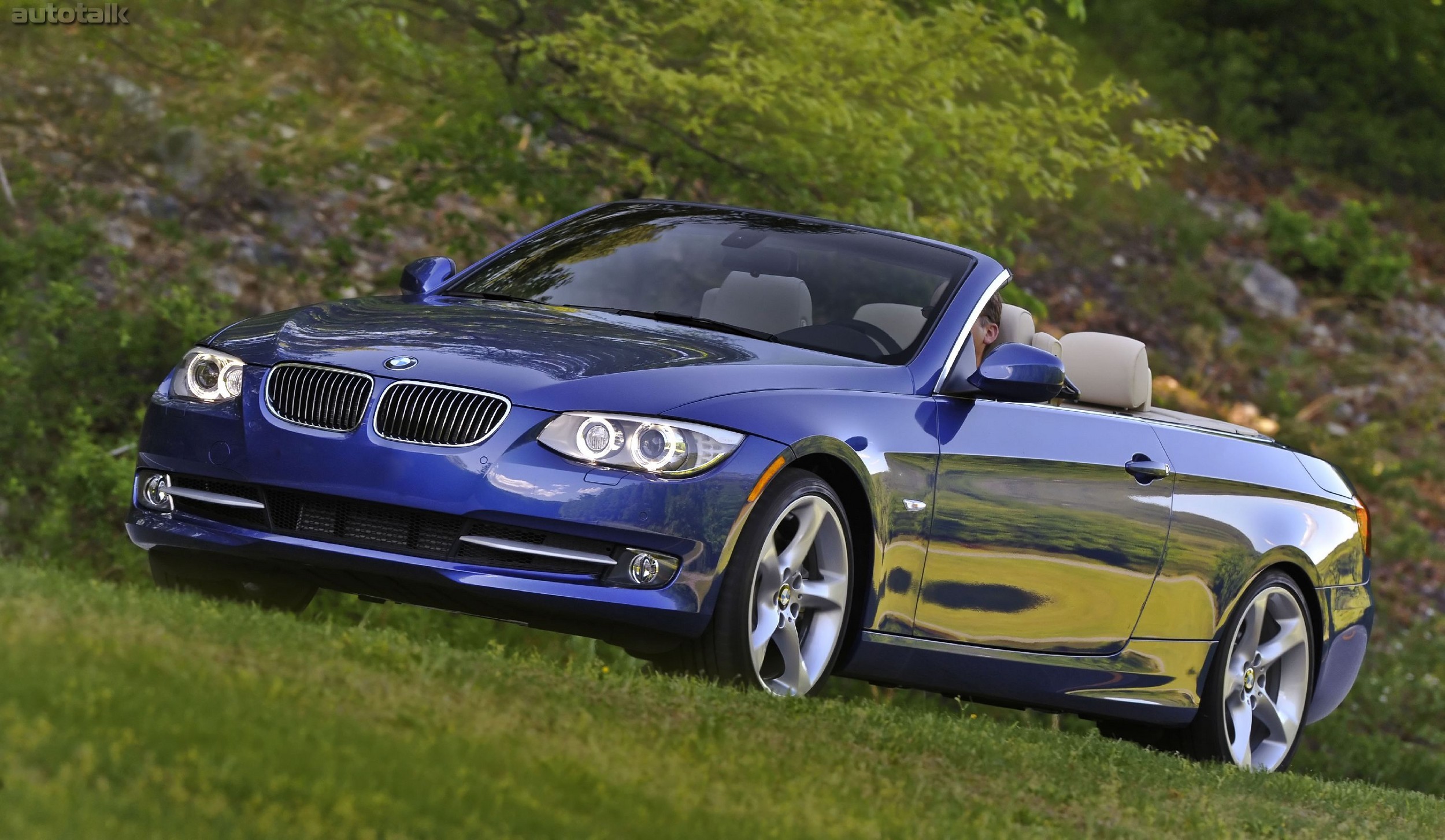 2011 BMW 3 Series Convertible