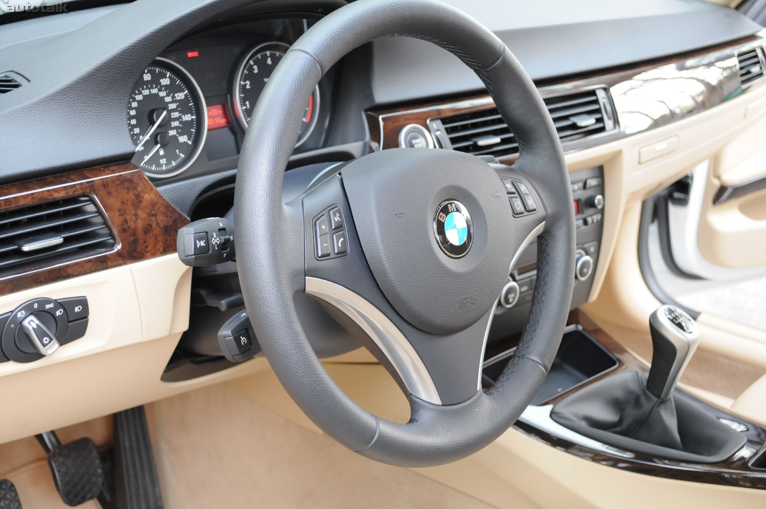 2011 BMW 335i Review