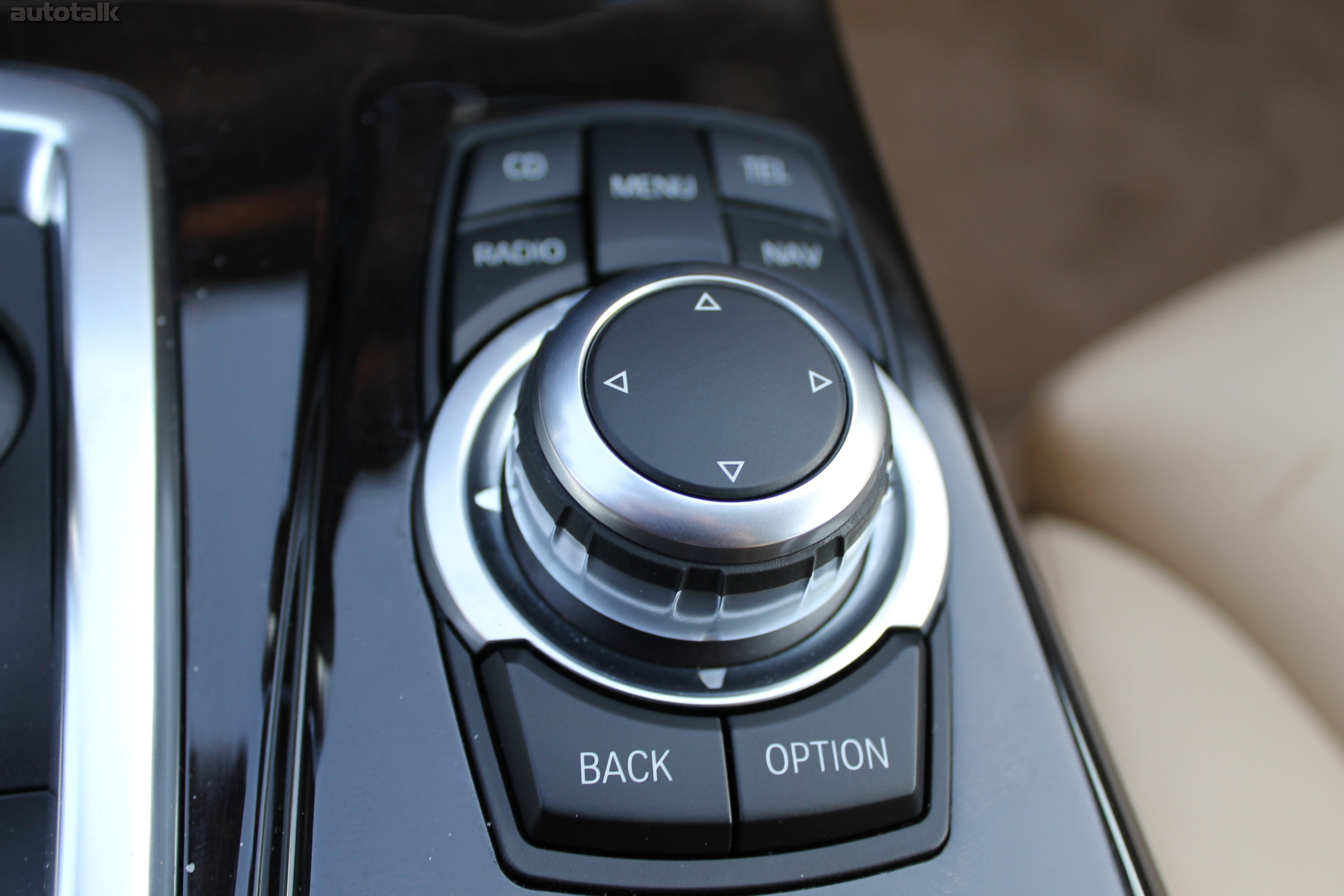 2011 BMW 528i Review