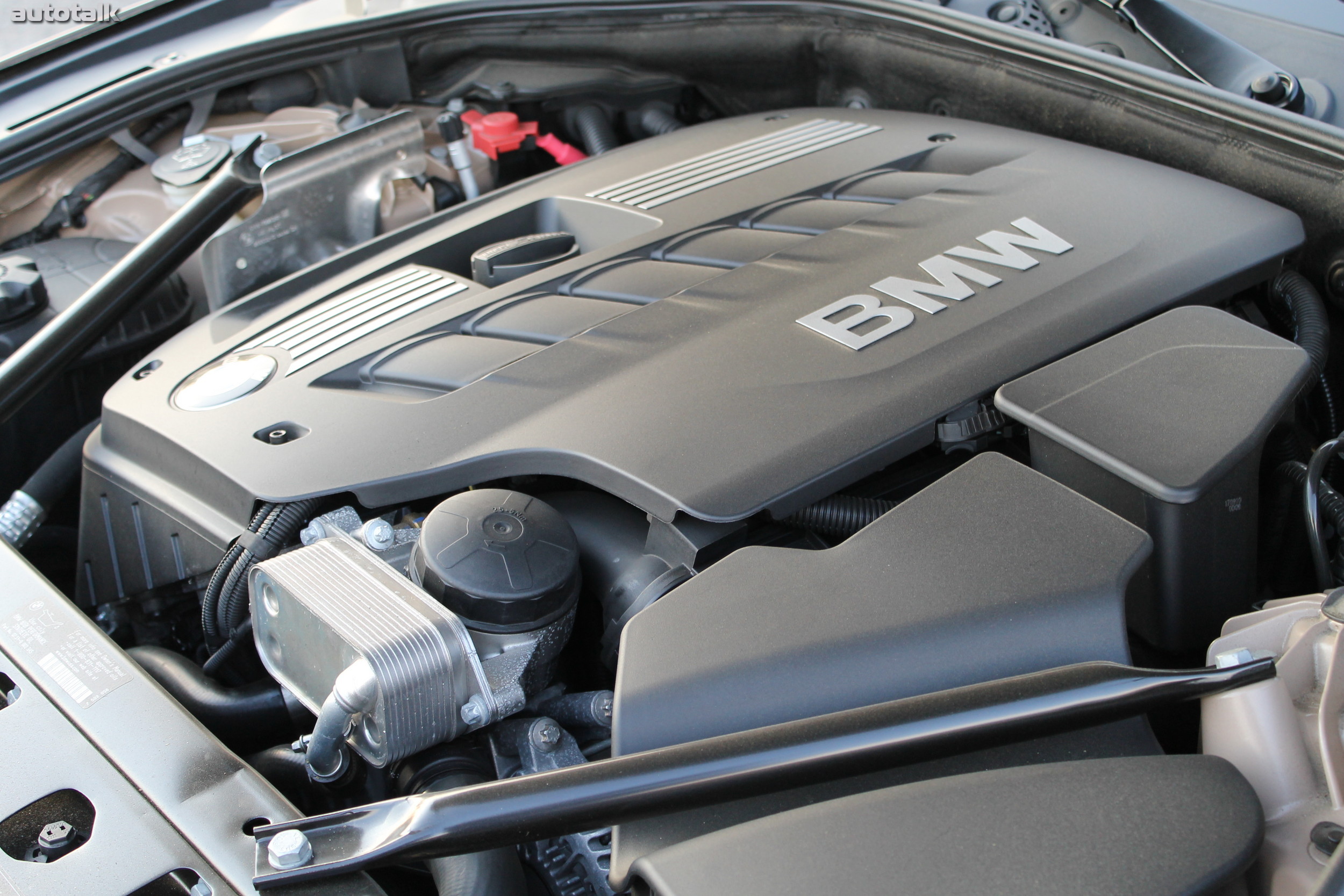 2011 BMW 528i Review