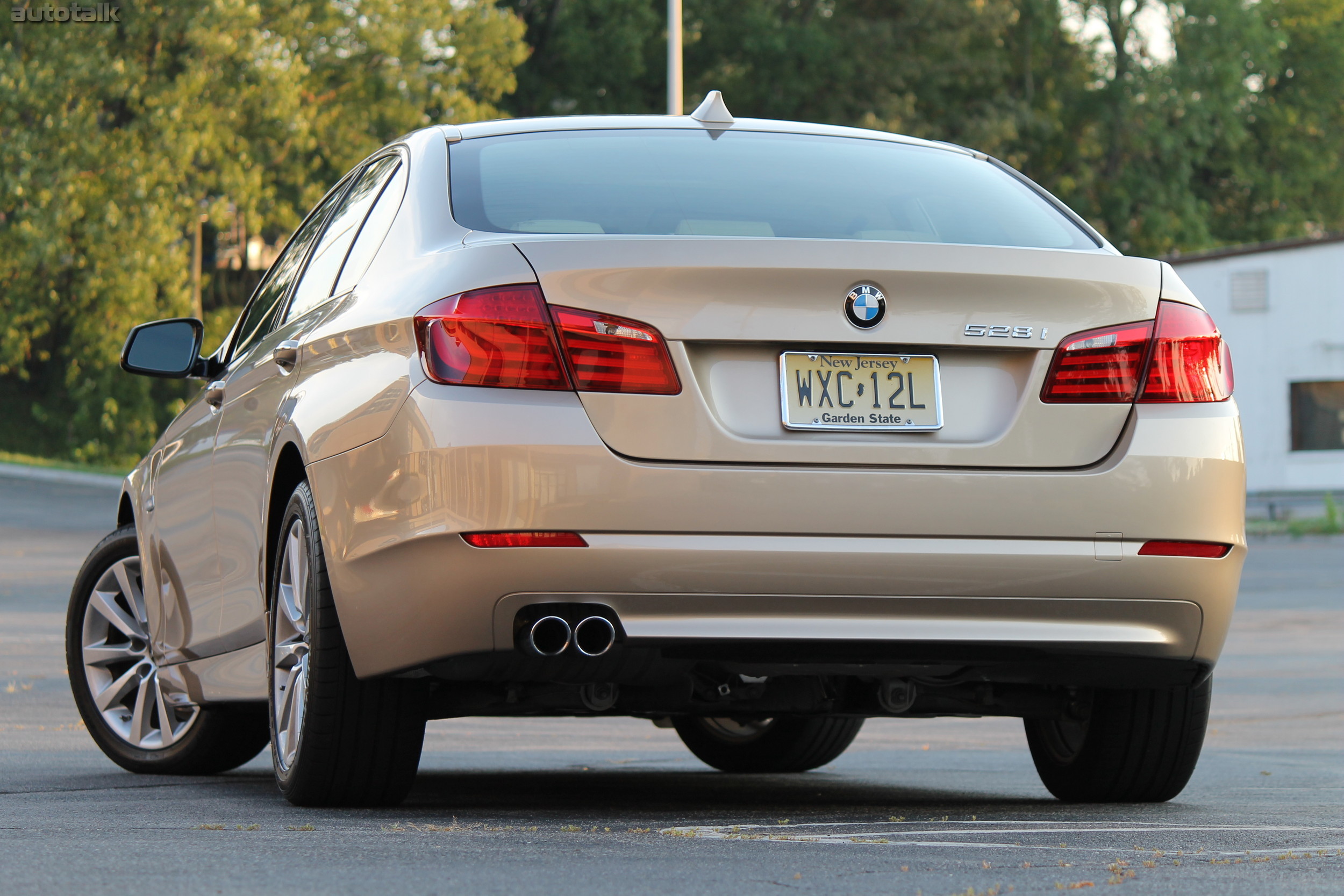 2011 BMW 528i Review