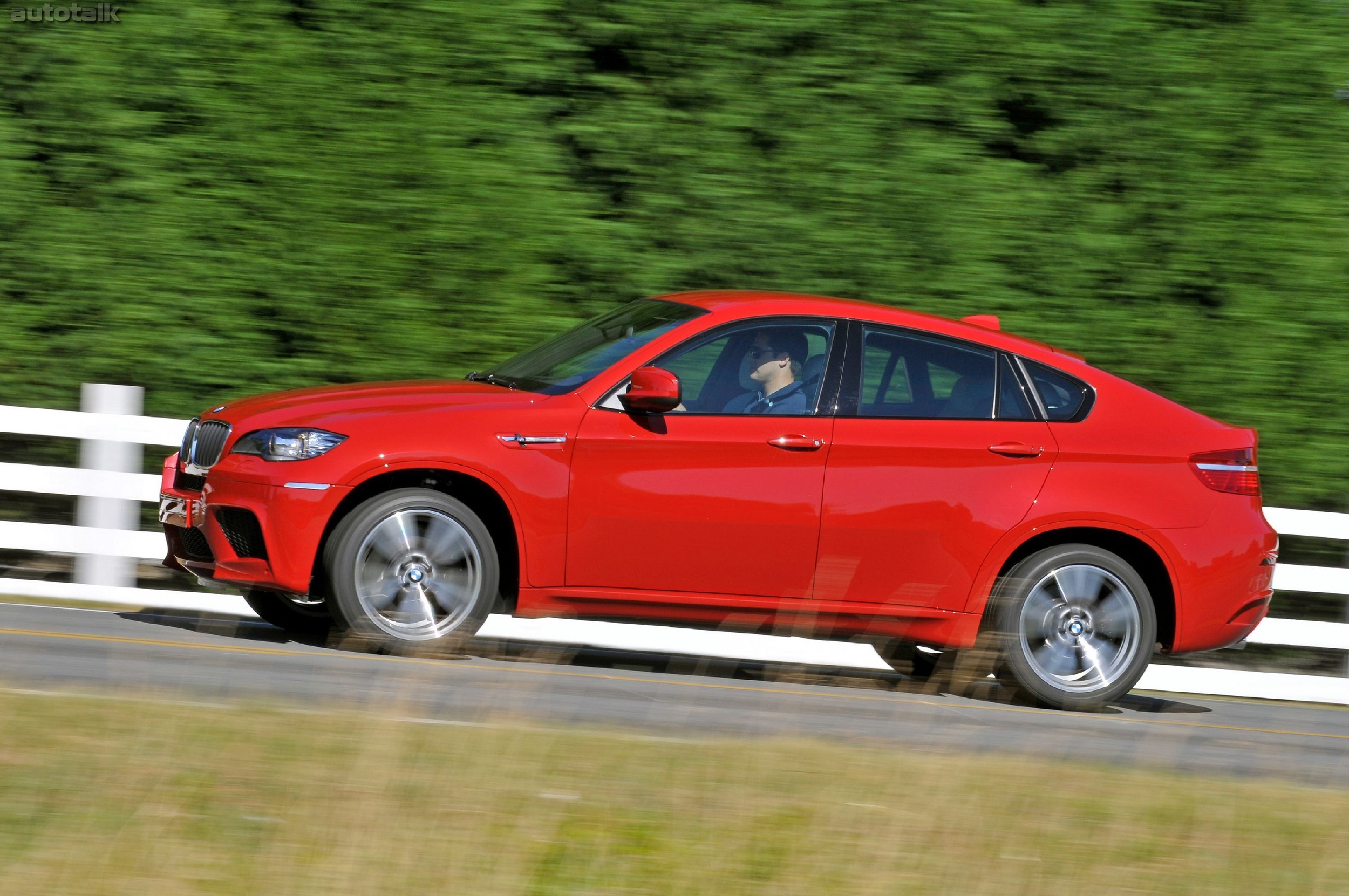 2011 BMW X6 M