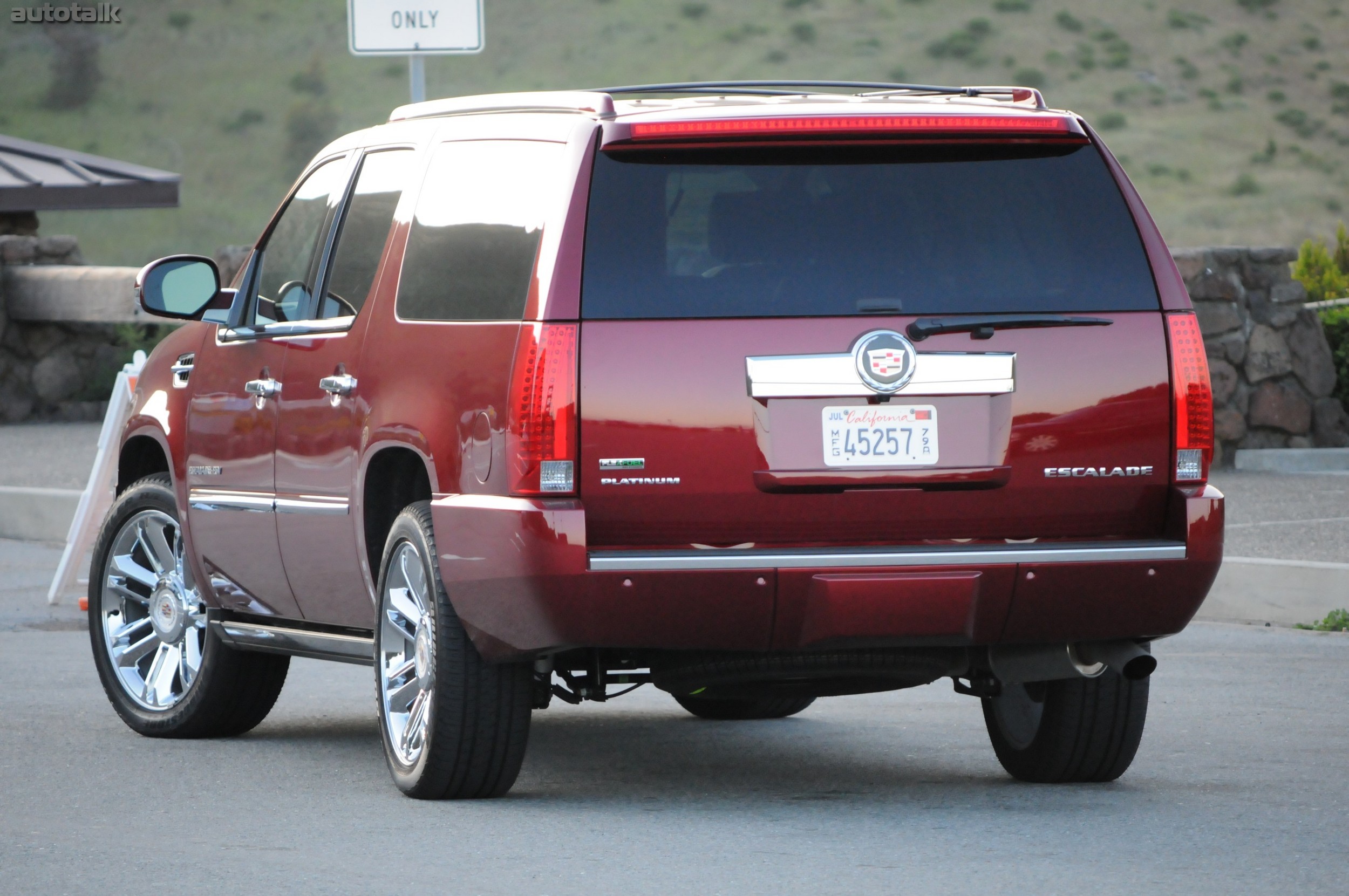 2011 Cadillac Escalade ESV Review