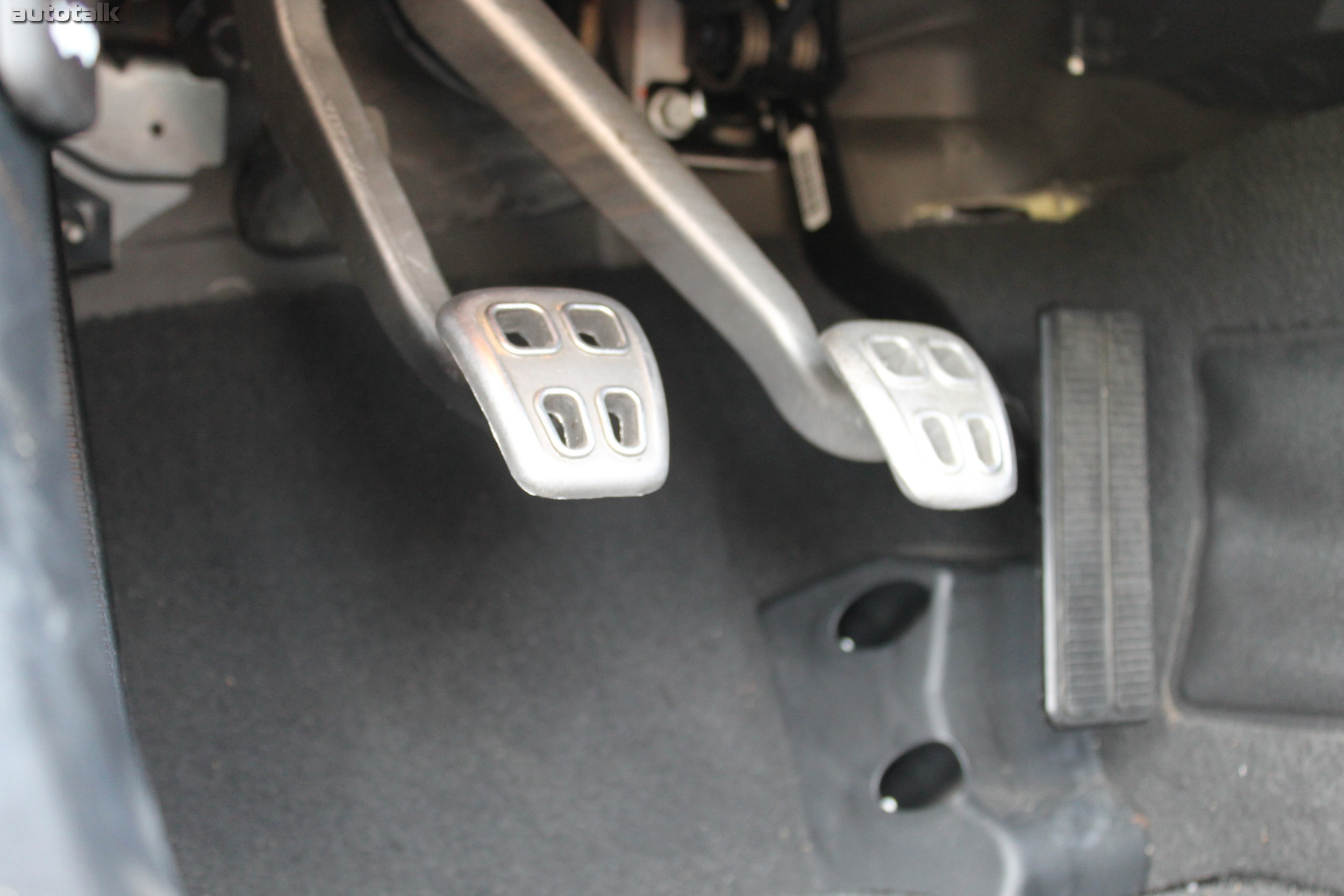 2011 Chevrolet Corvette Grand Sport Convertible Review