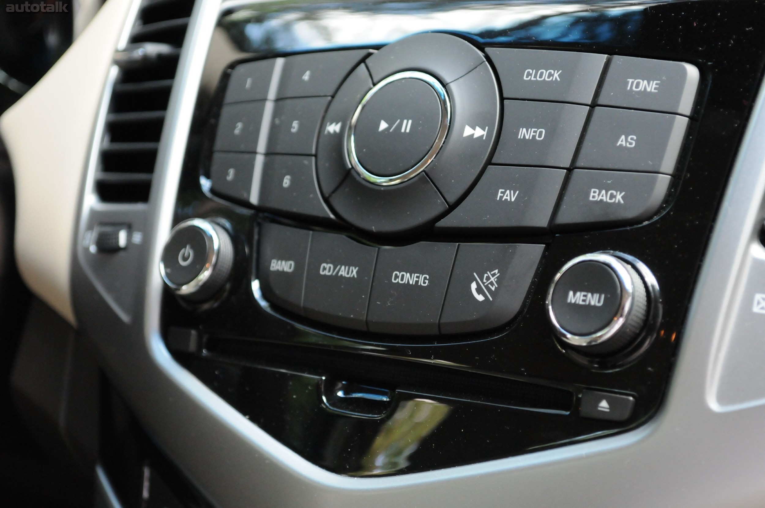 2011 Chevrolet Cruze RS Review