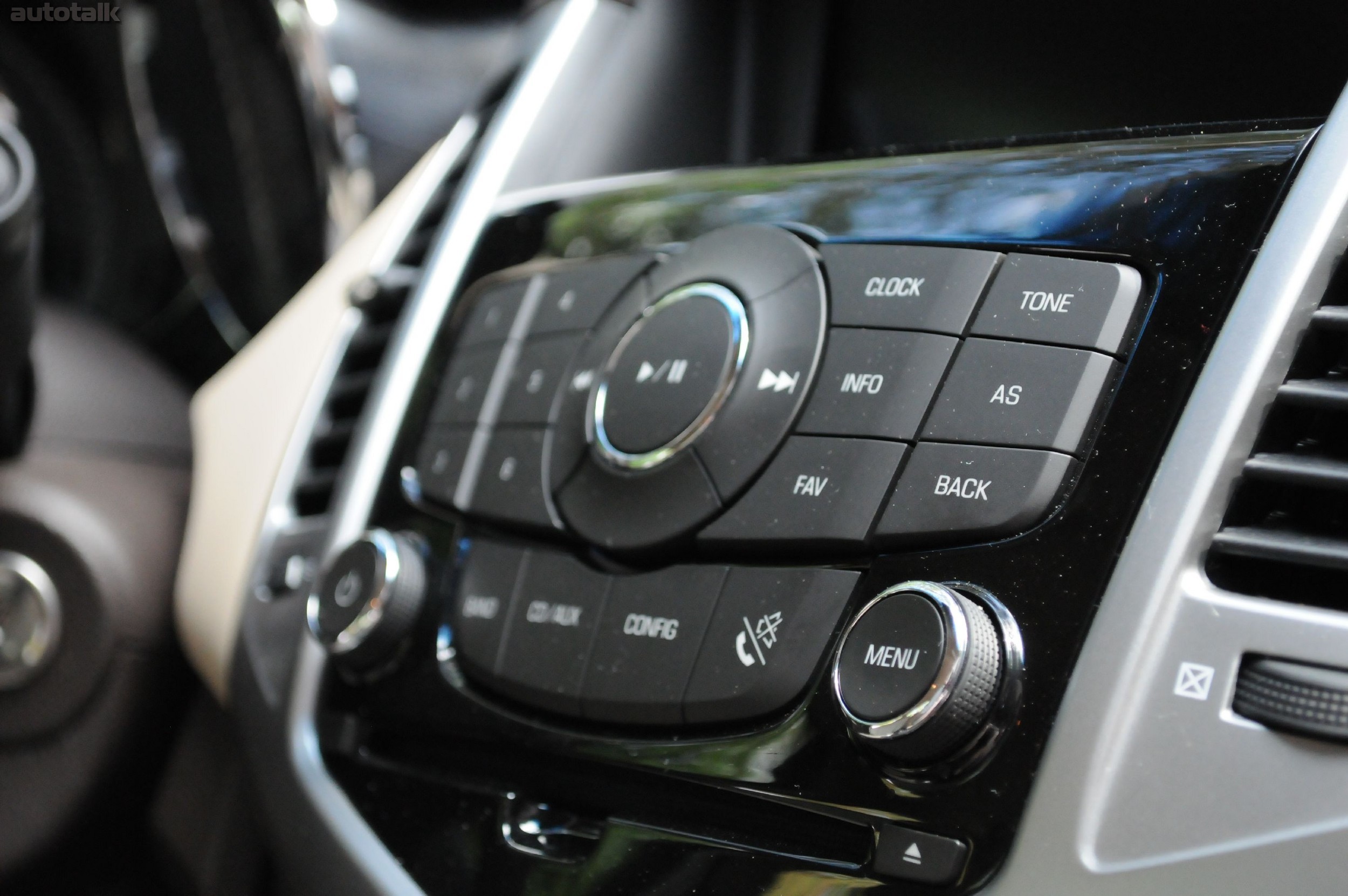 2011 Chevrolet Cruze RS Review