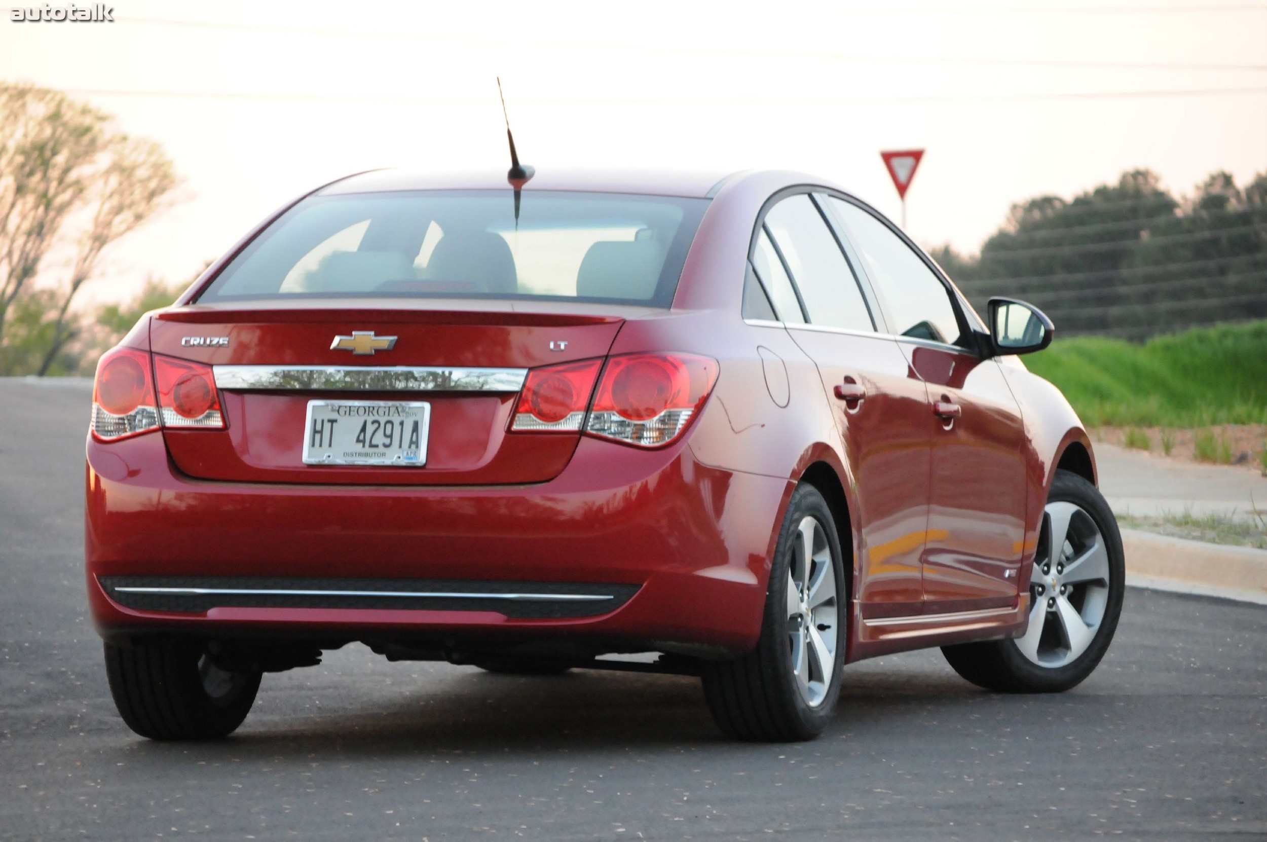 2011 Chevrolet Cruze RS Review