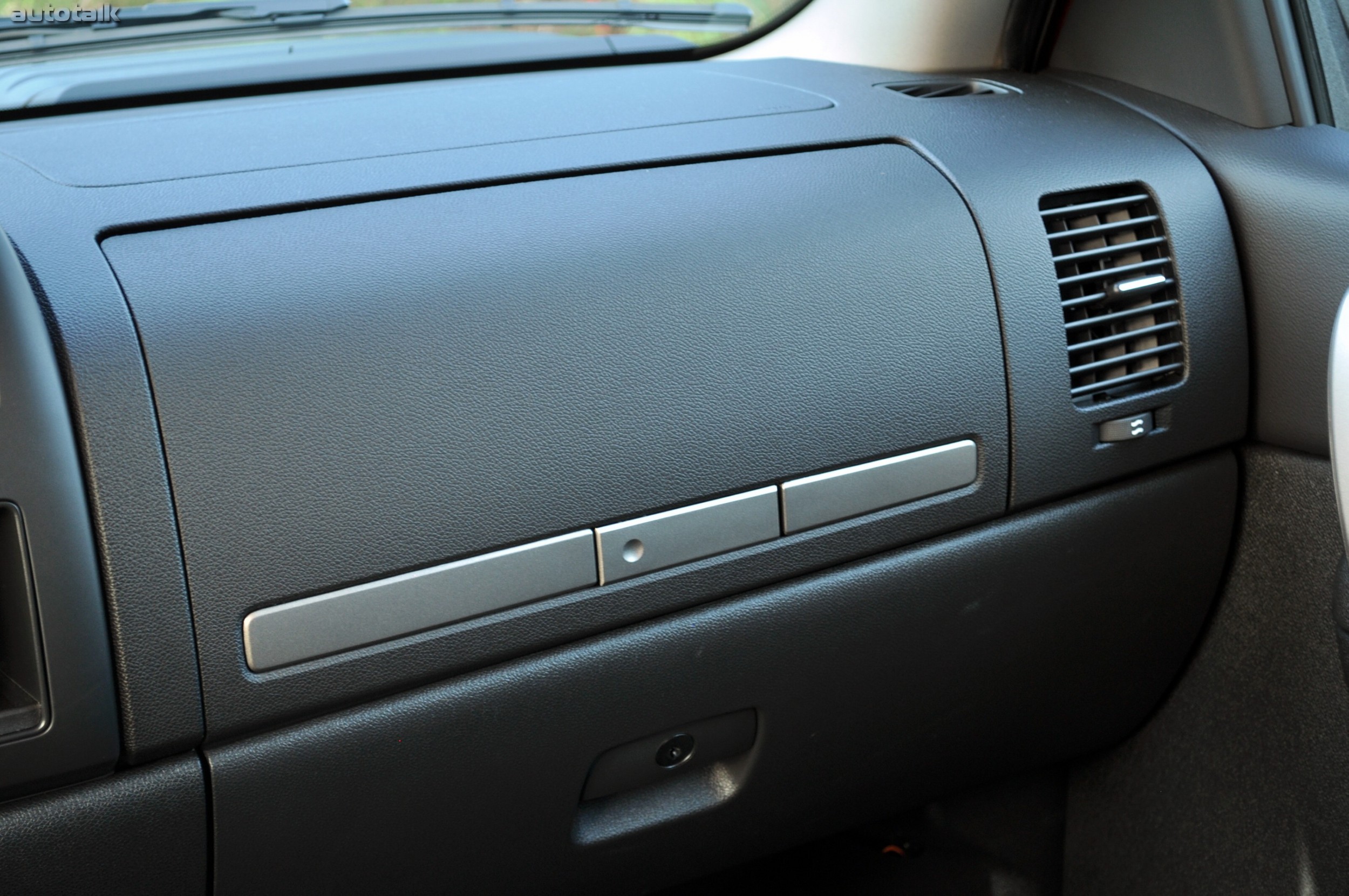 2011 Chevrolet Silverado 2500HD Review