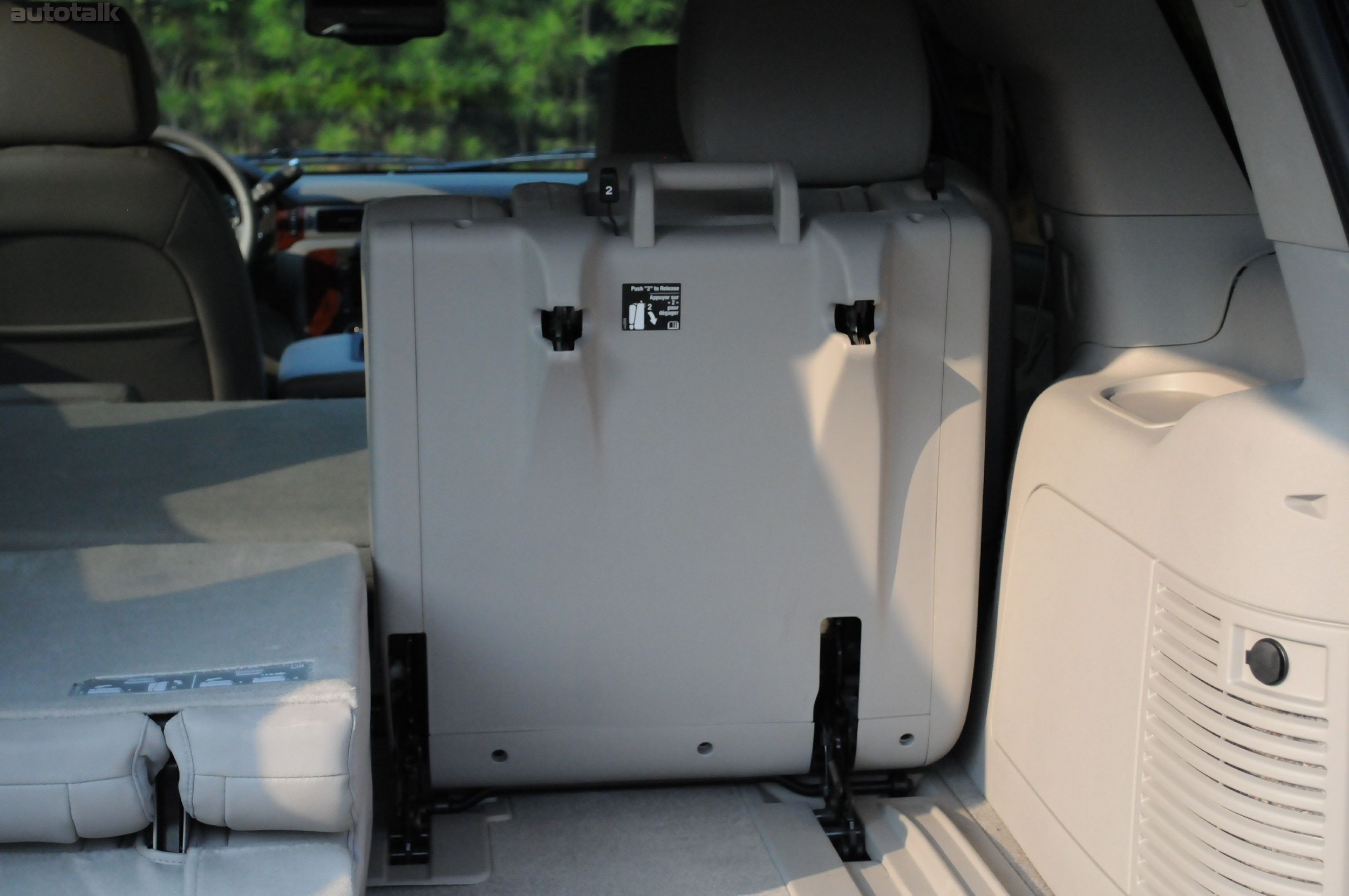 2011 Chevrolet Tahoe Hybrid Review