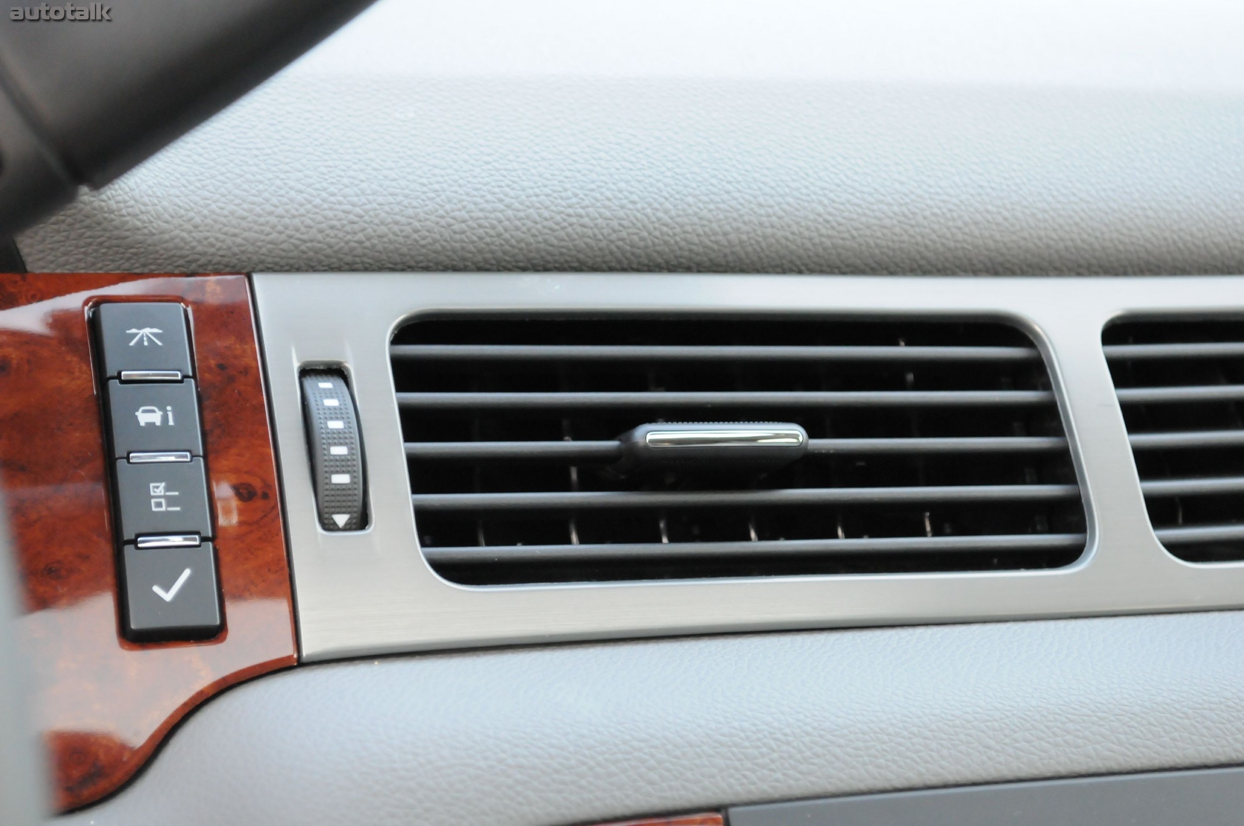 2011 Chevrolet Tahoe Hybrid Review