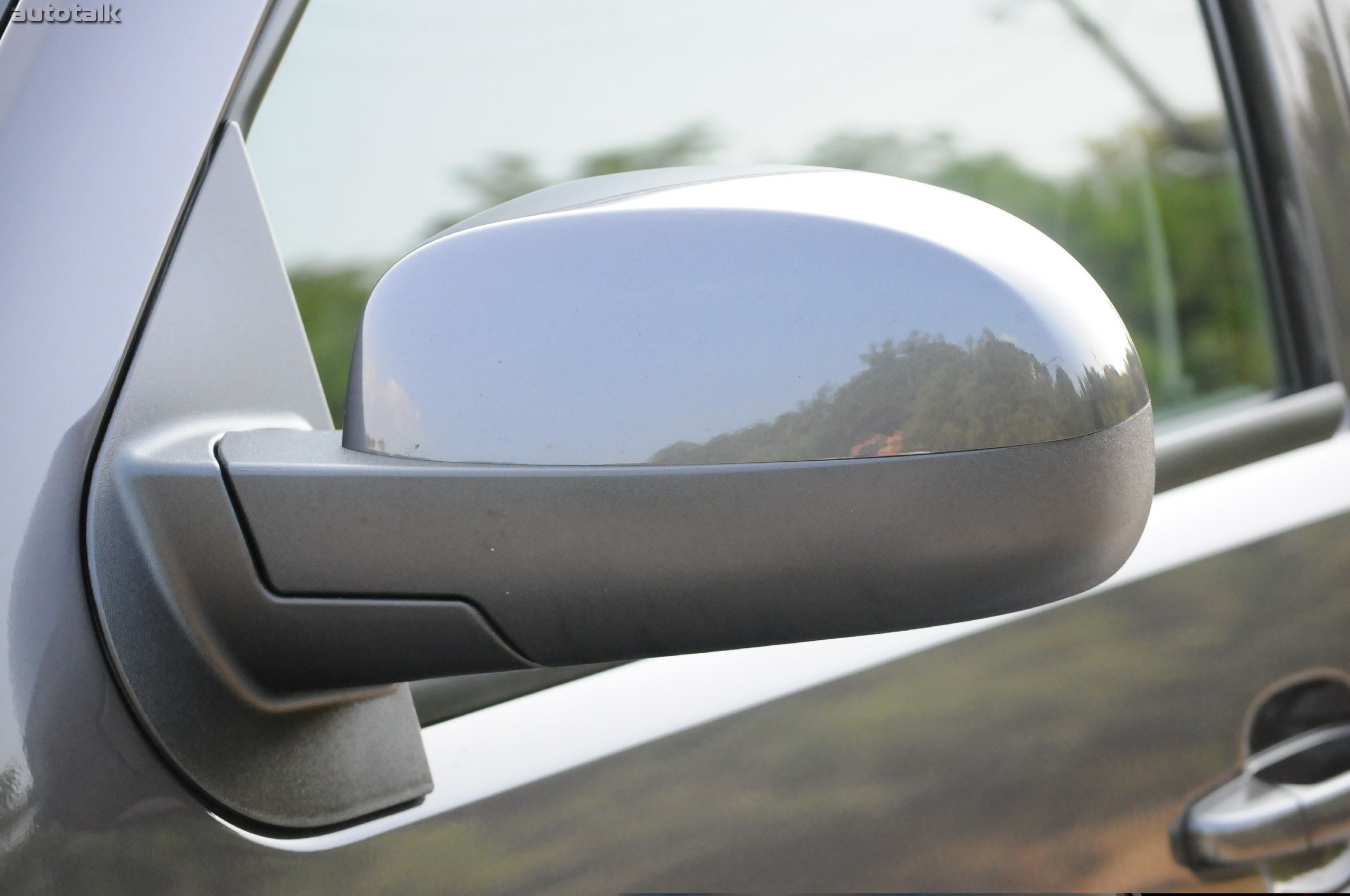 2011 Chevrolet Tahoe Hybrid Review