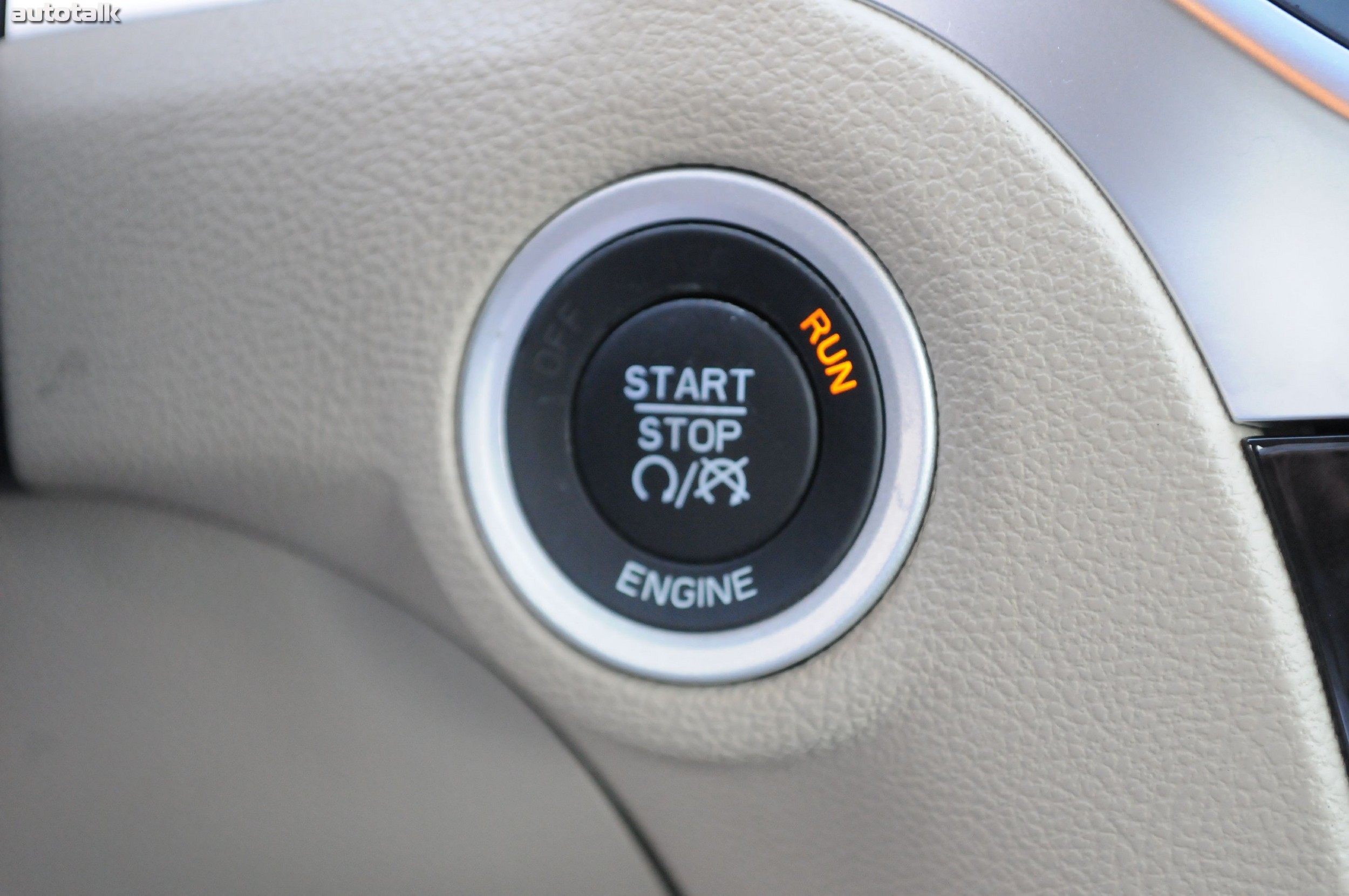 2011 Chrysler 300 Limited Review