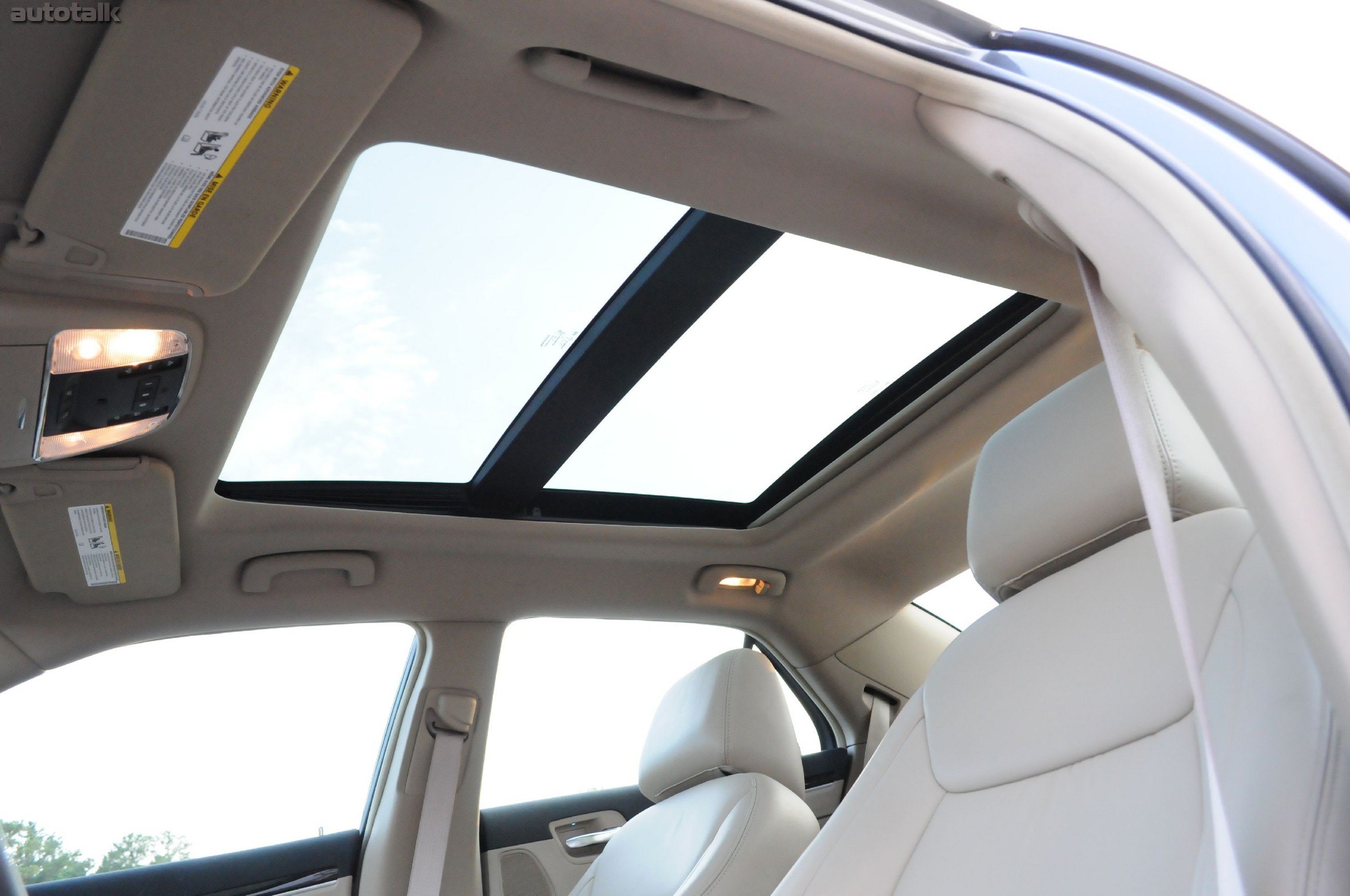 2011 Chrysler 300 Limited Review