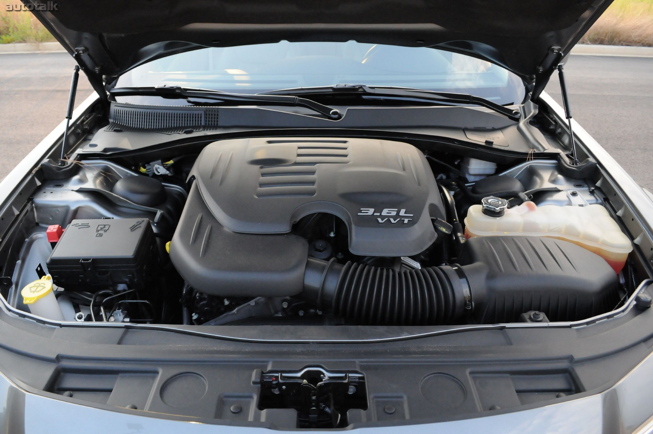 2011 Chrysler 300 Limited Review