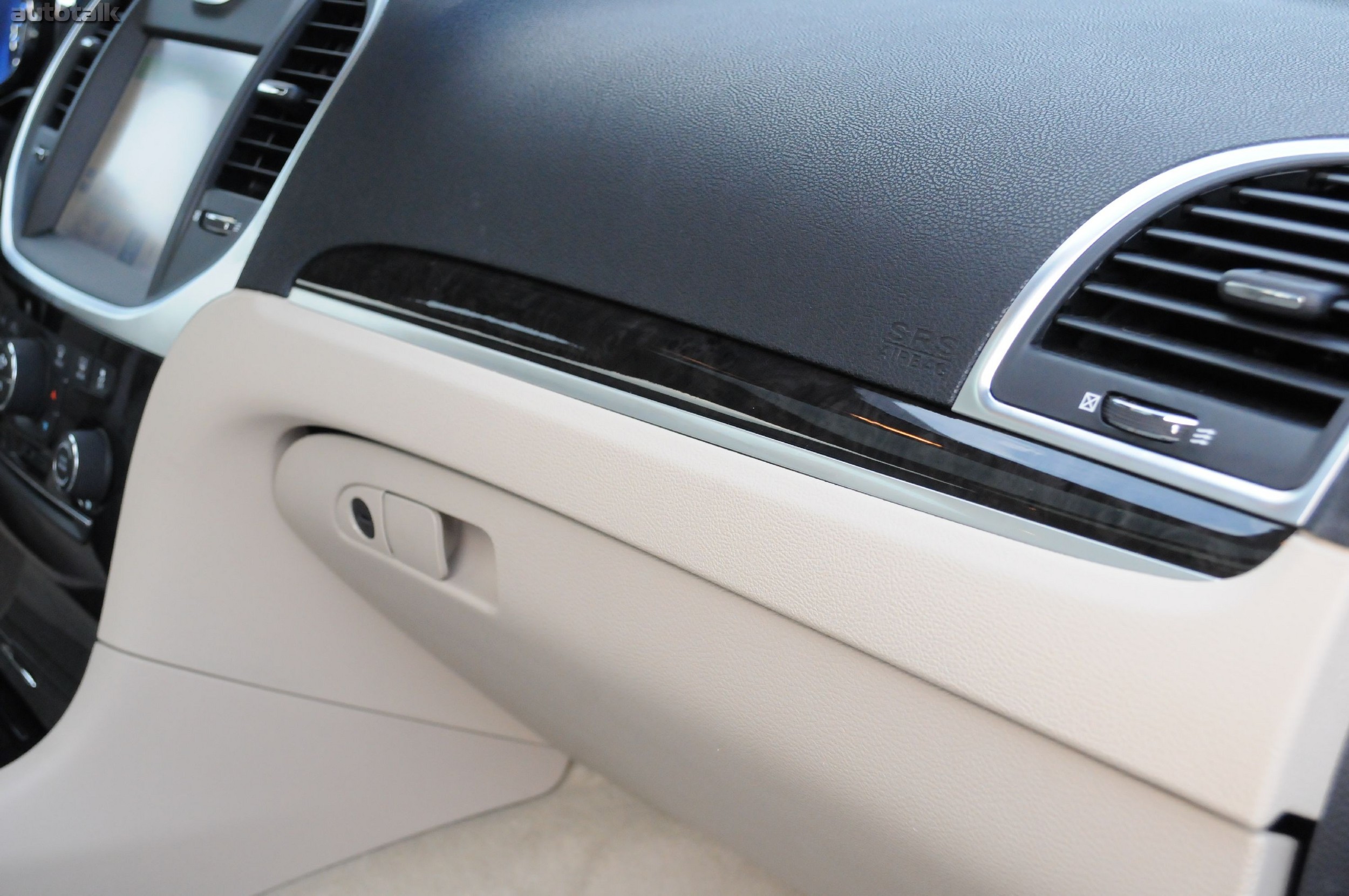 2011 Chrysler 300 Limited Review