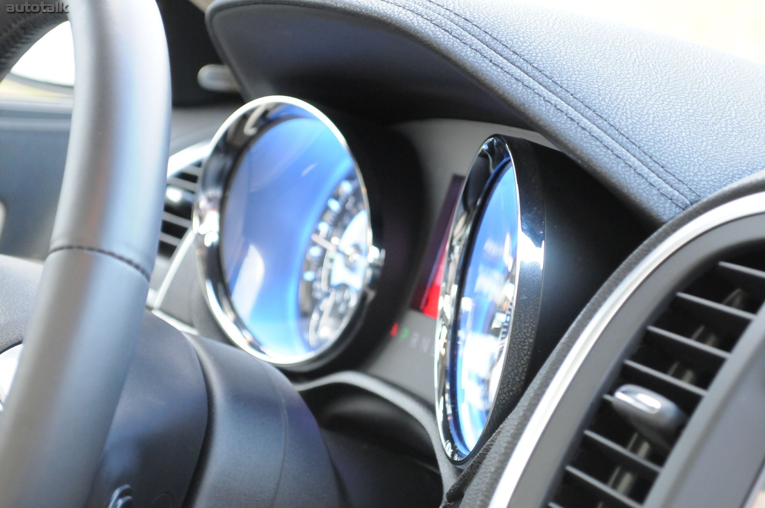 2011 Chrysler 300 Limited Review