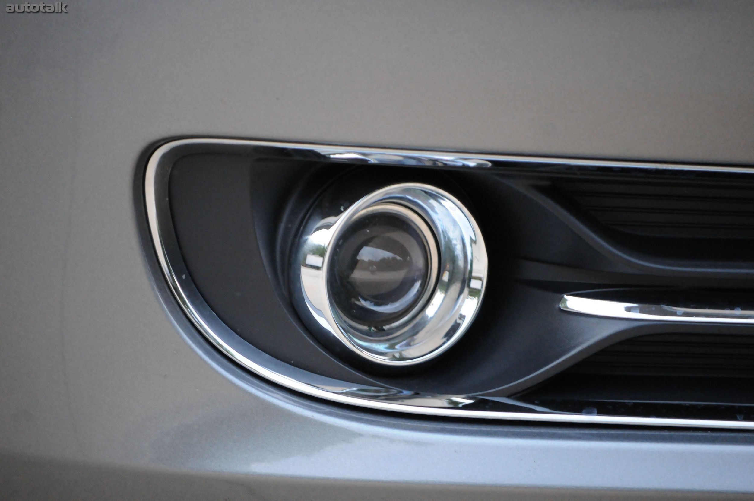 2011 Chrysler 300 Limited Review