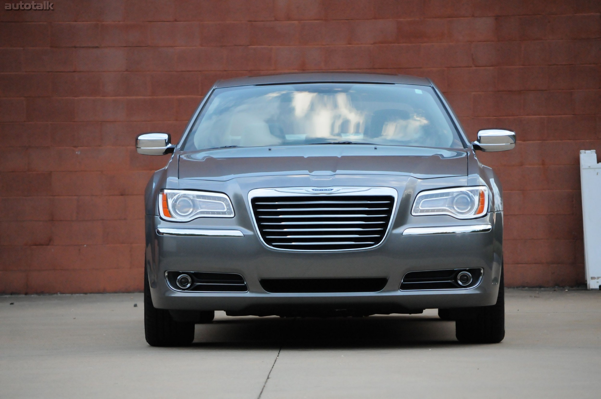 2011 Chrysler 300 Limited Review