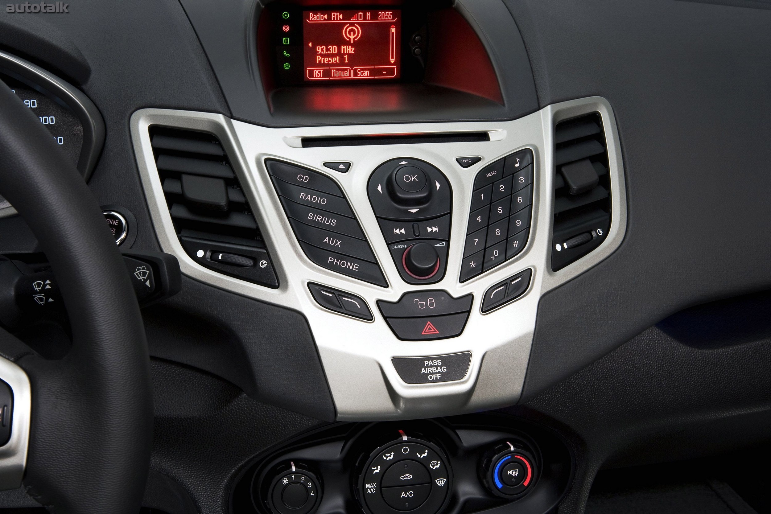 2011 Ford Fiesta Interior