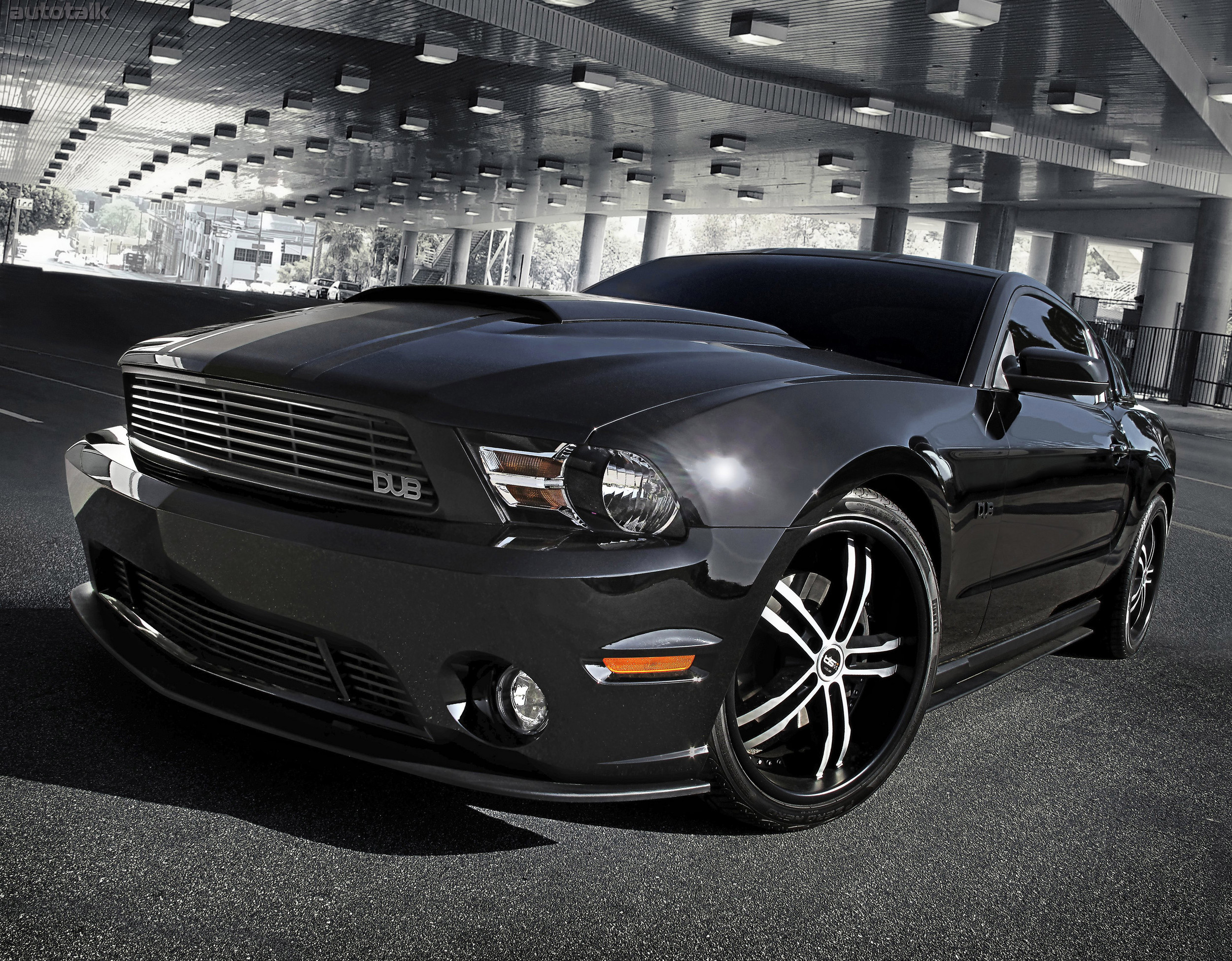 2011 Ford Mustang DUB Edition