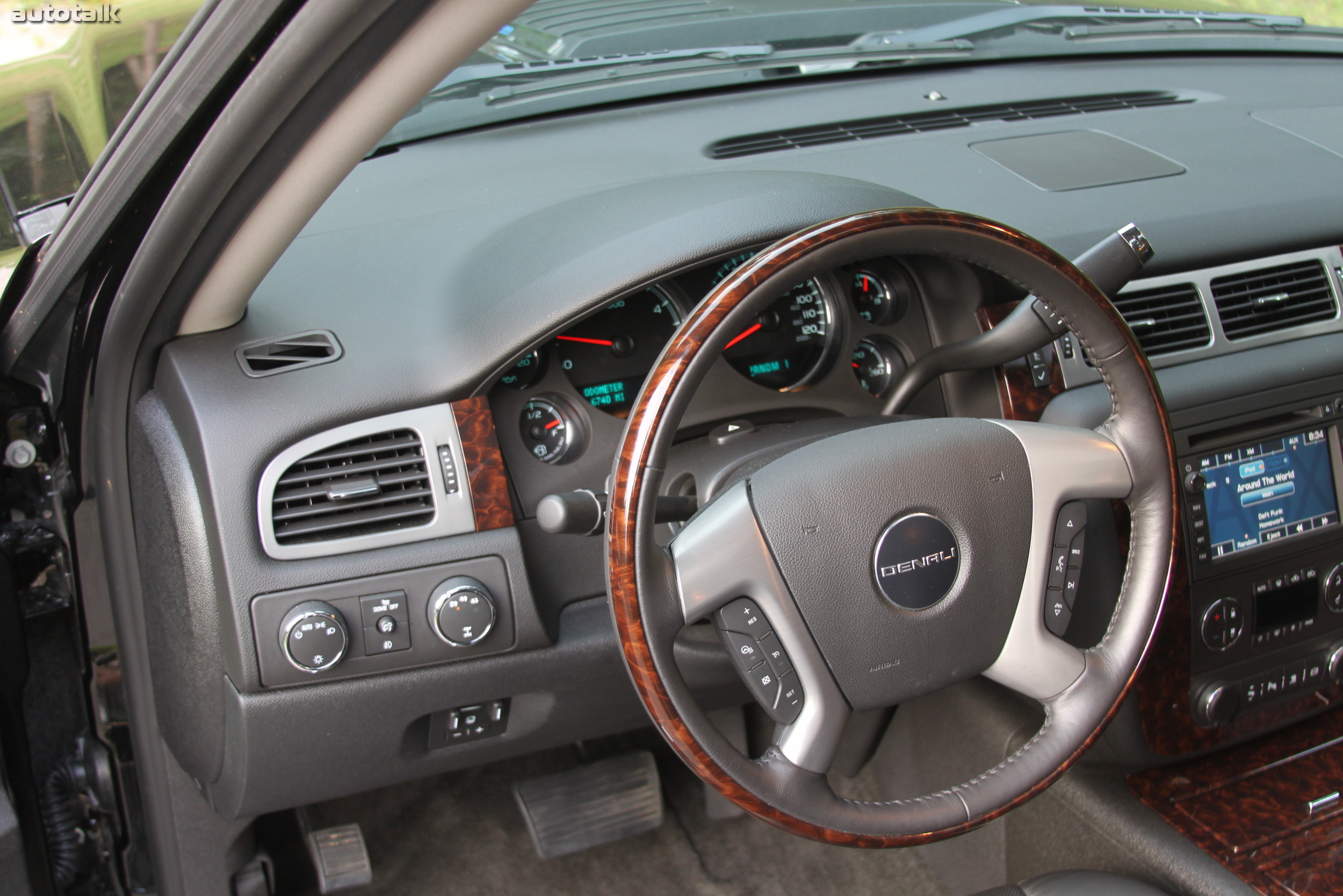 2011 GMC Sierra 2500HD Denali Review