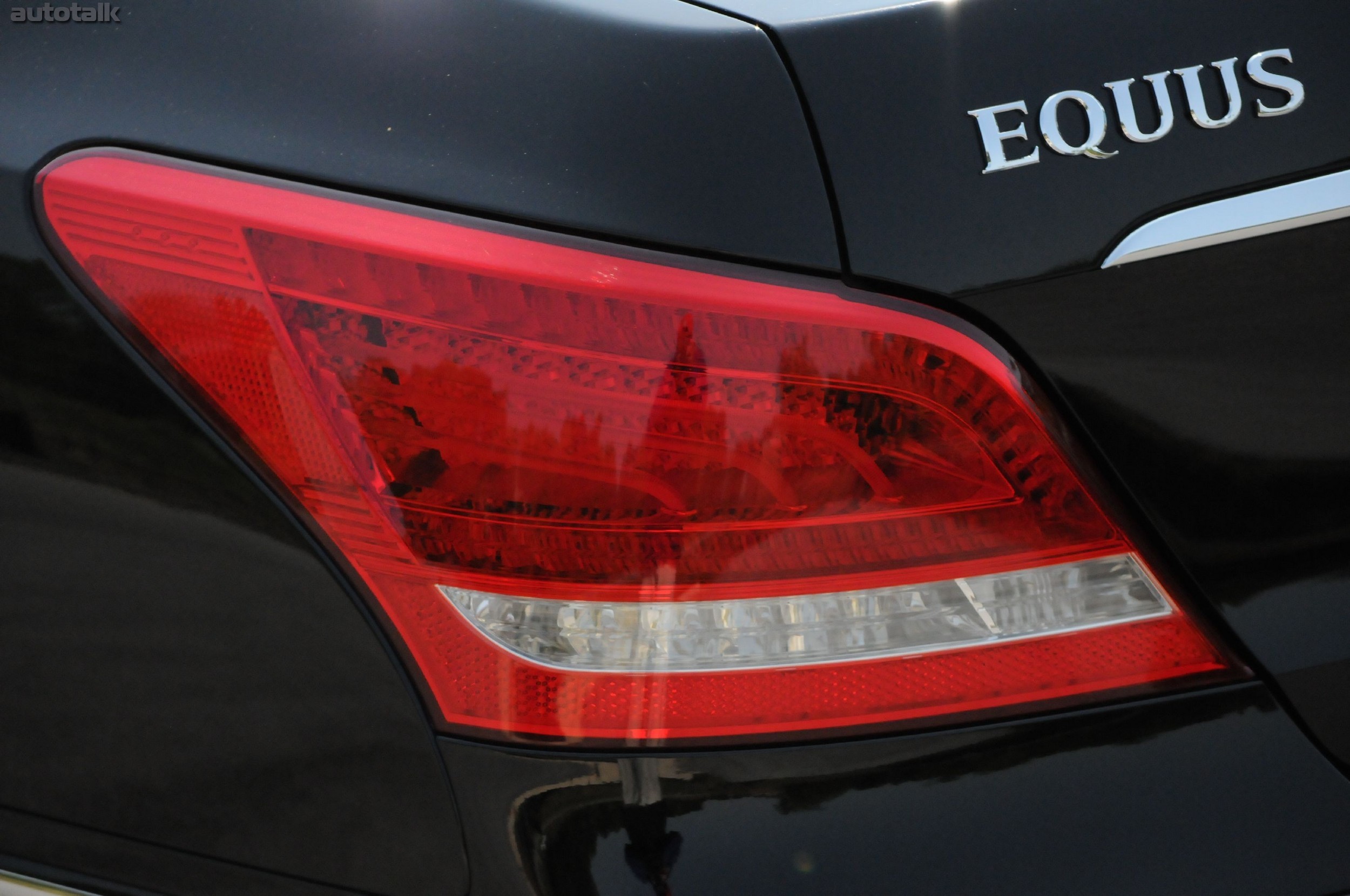 2011 Hyundai Equus Review