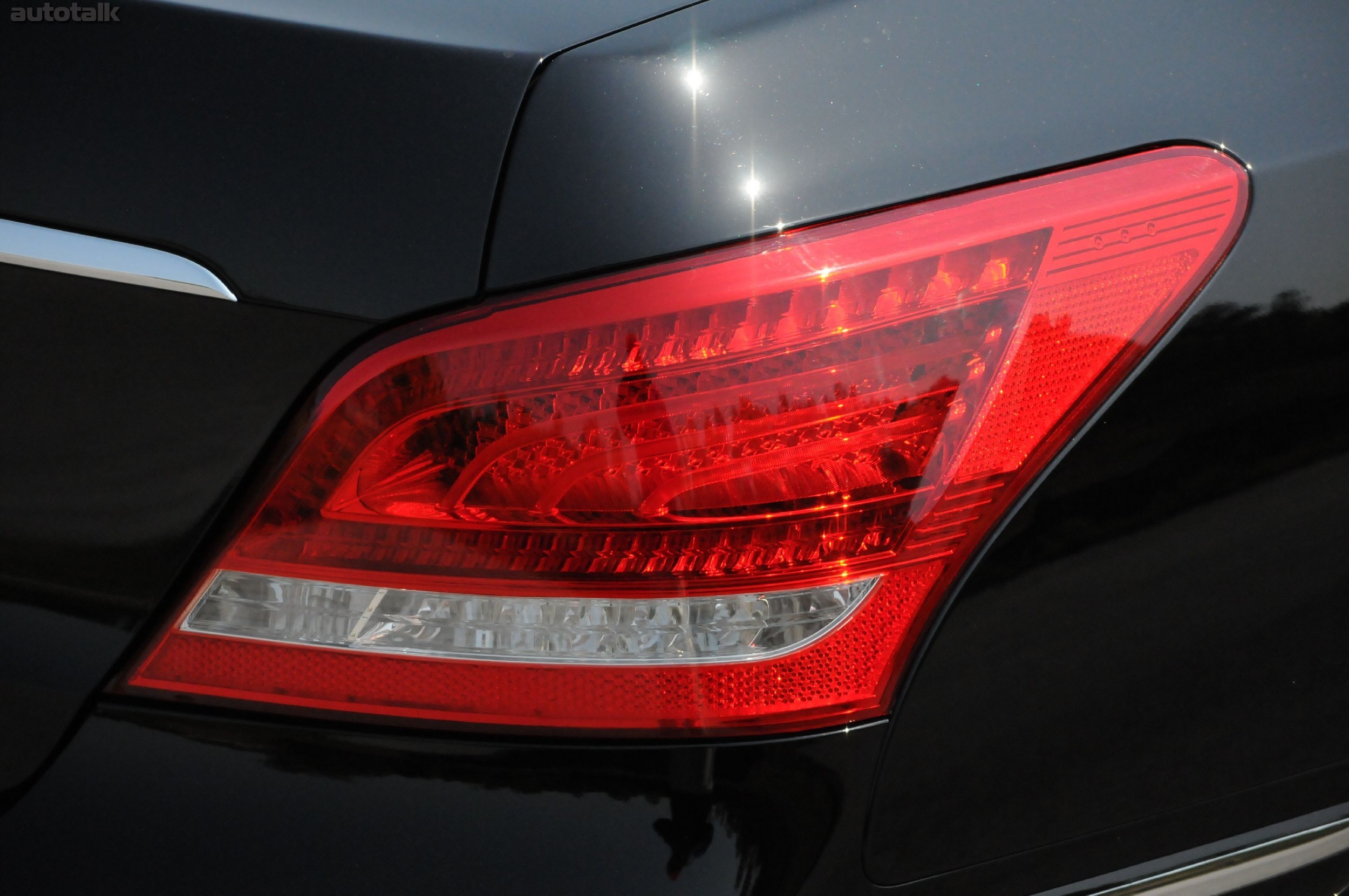 2011 Hyundai Equus Review