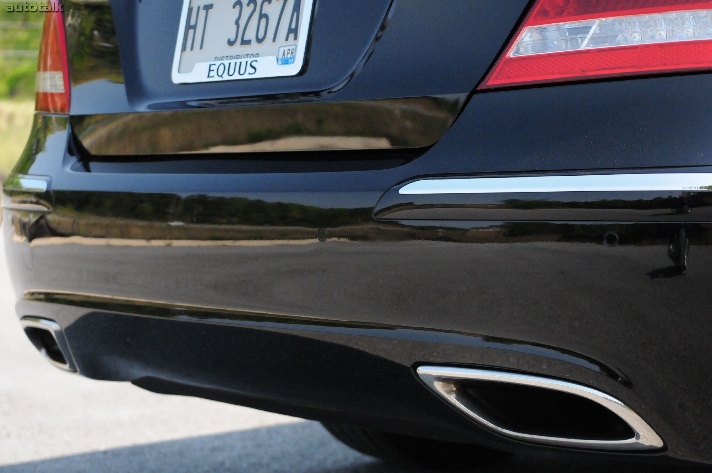 2011 Hyundai Equus Review