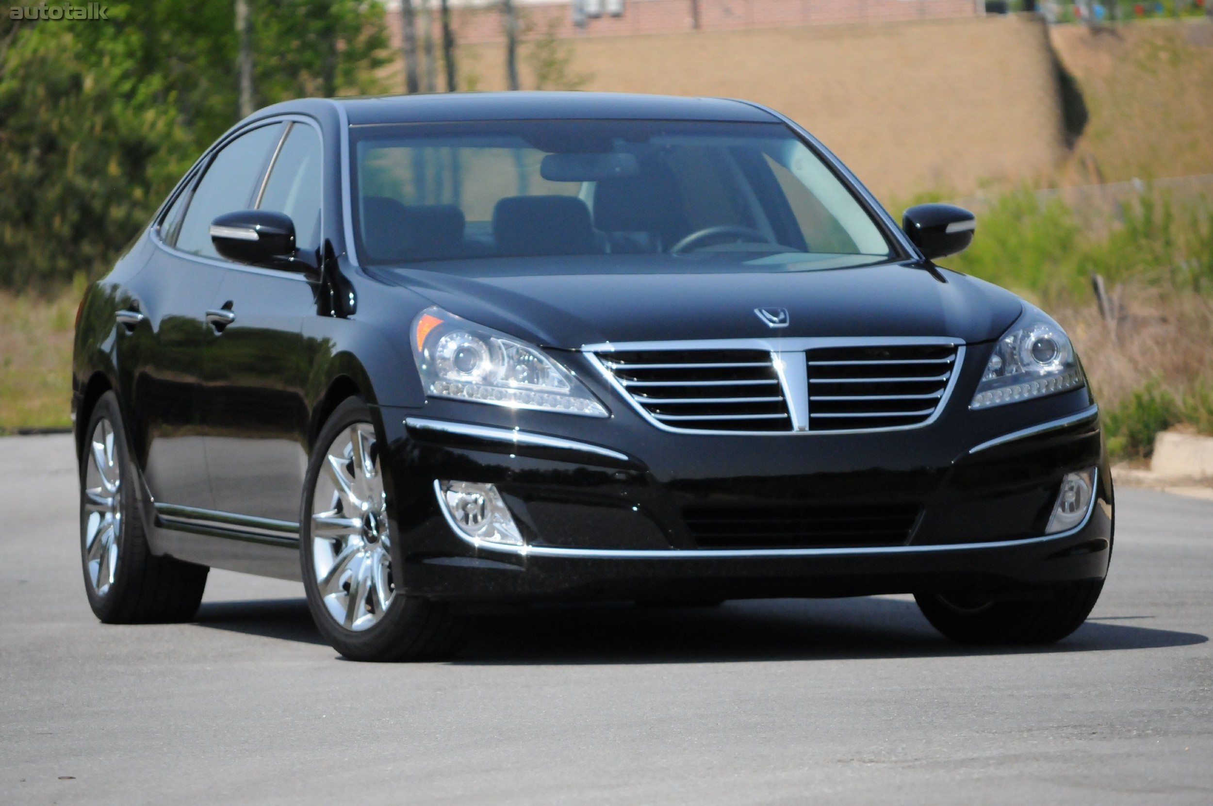 2011 Hyundai Equus Review