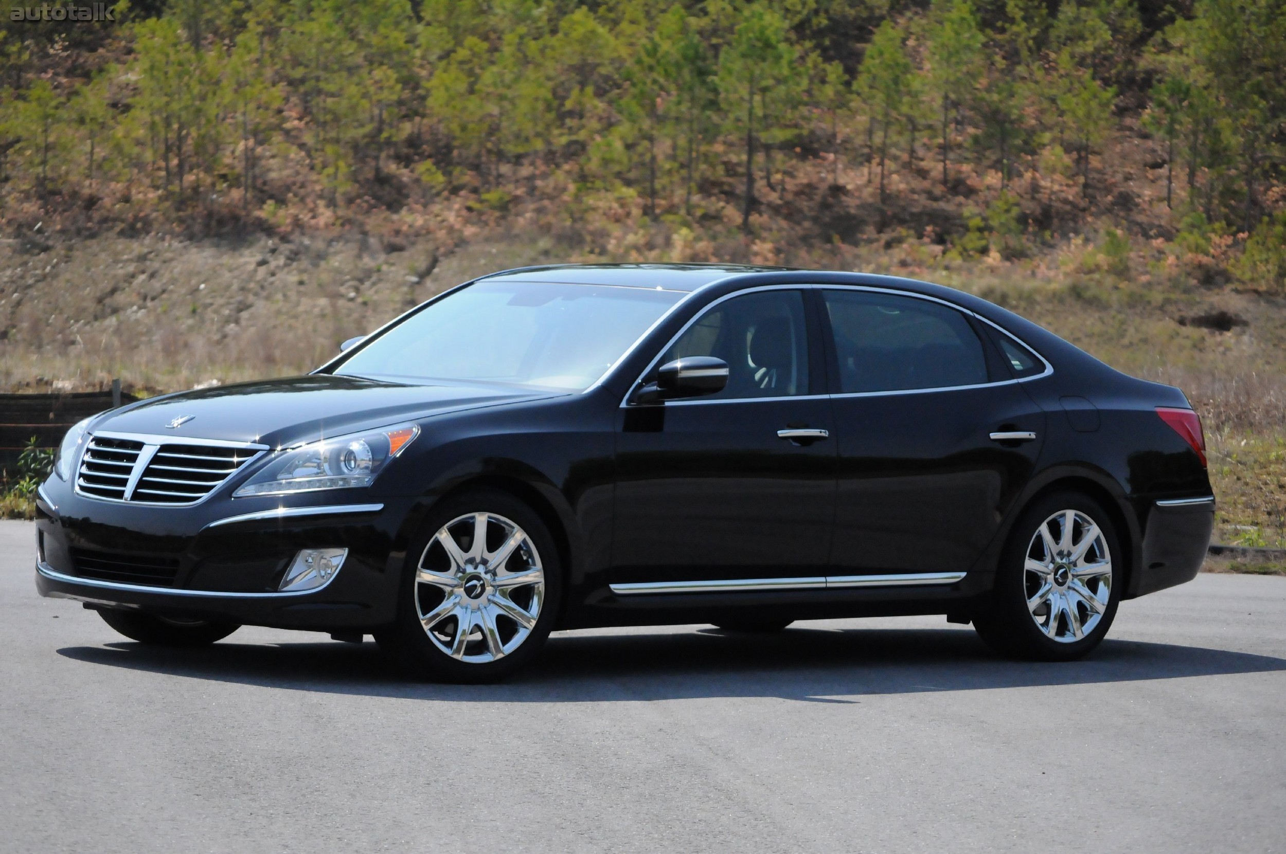 2011 Hyundai Equus Review