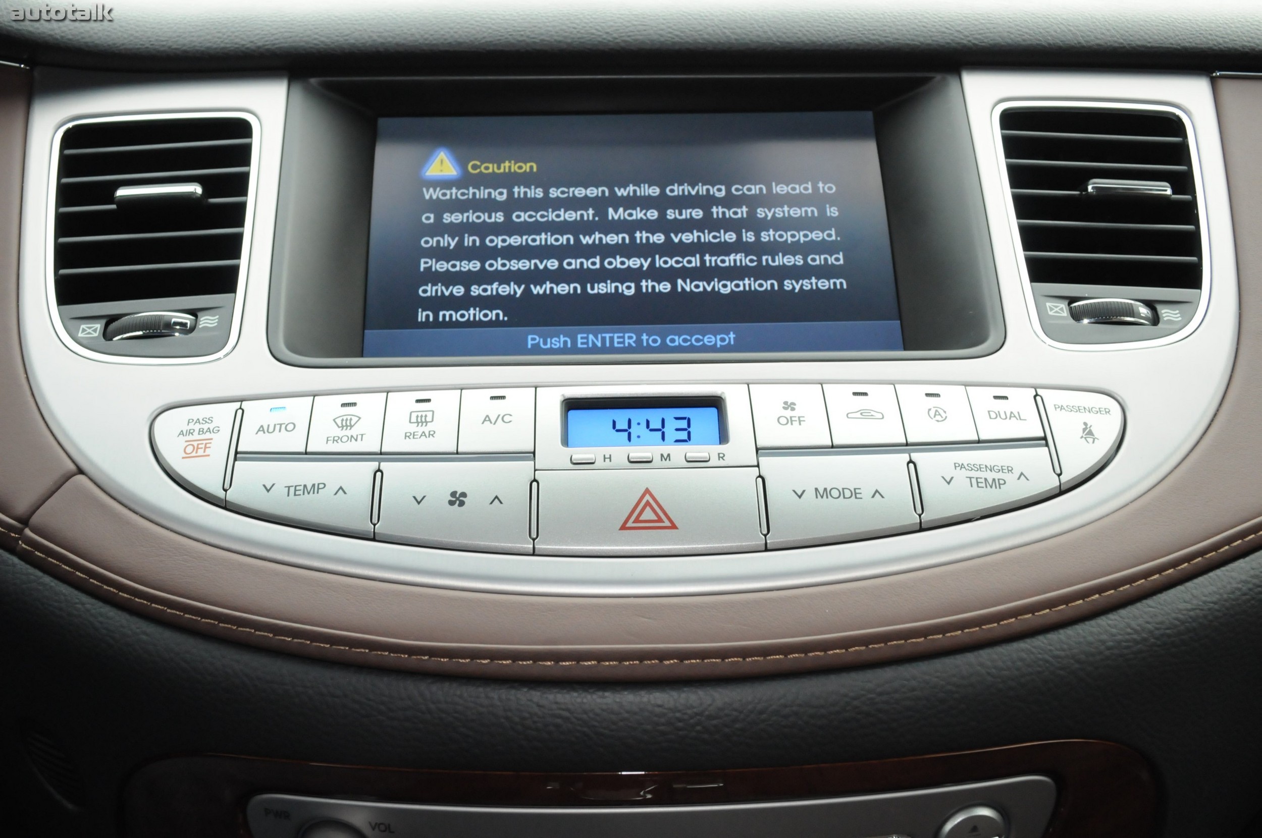 2011 Hyundai Genesis Sedan Review